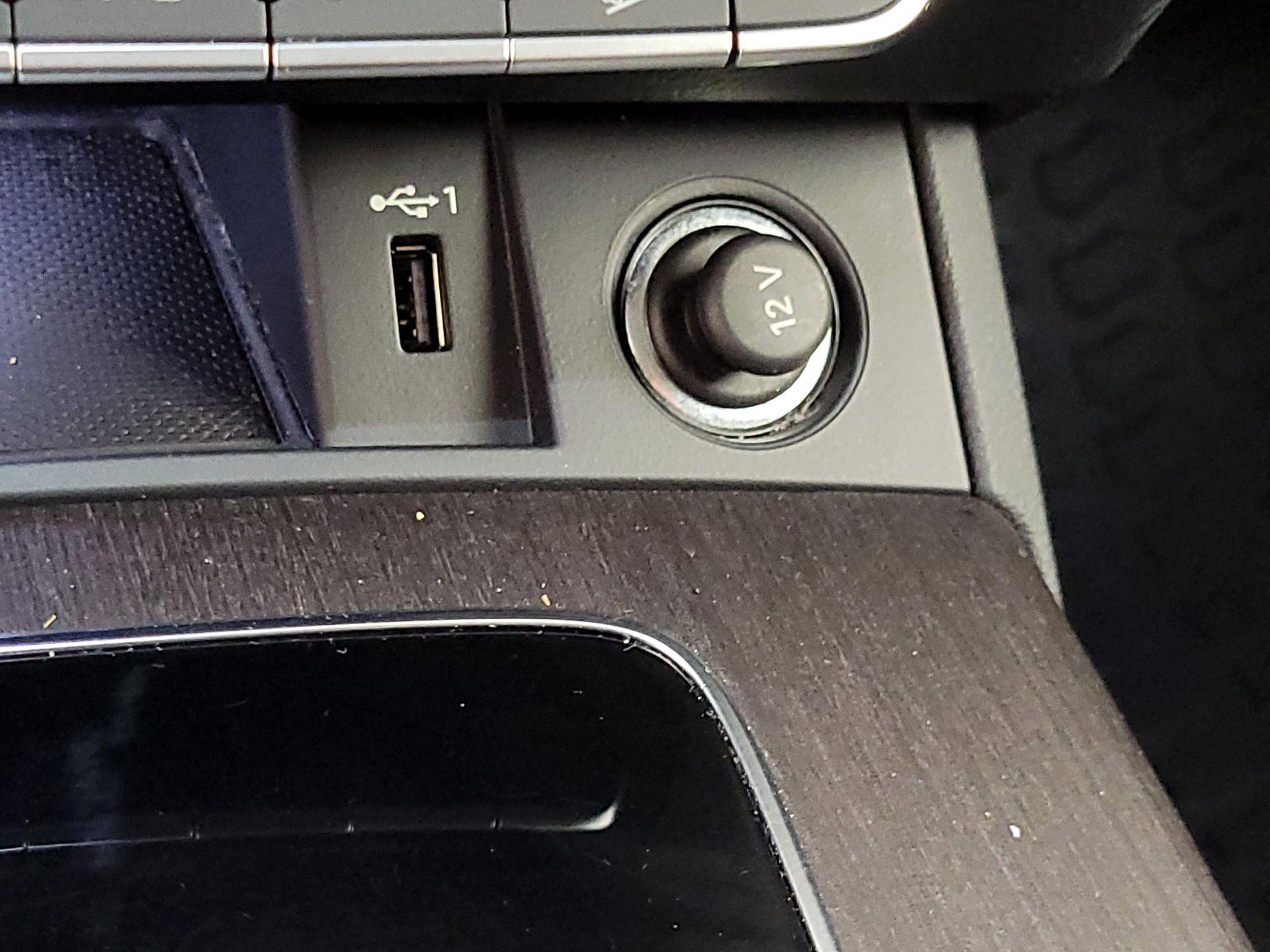 Thumbnail: 2022 Audi Q5 - 18