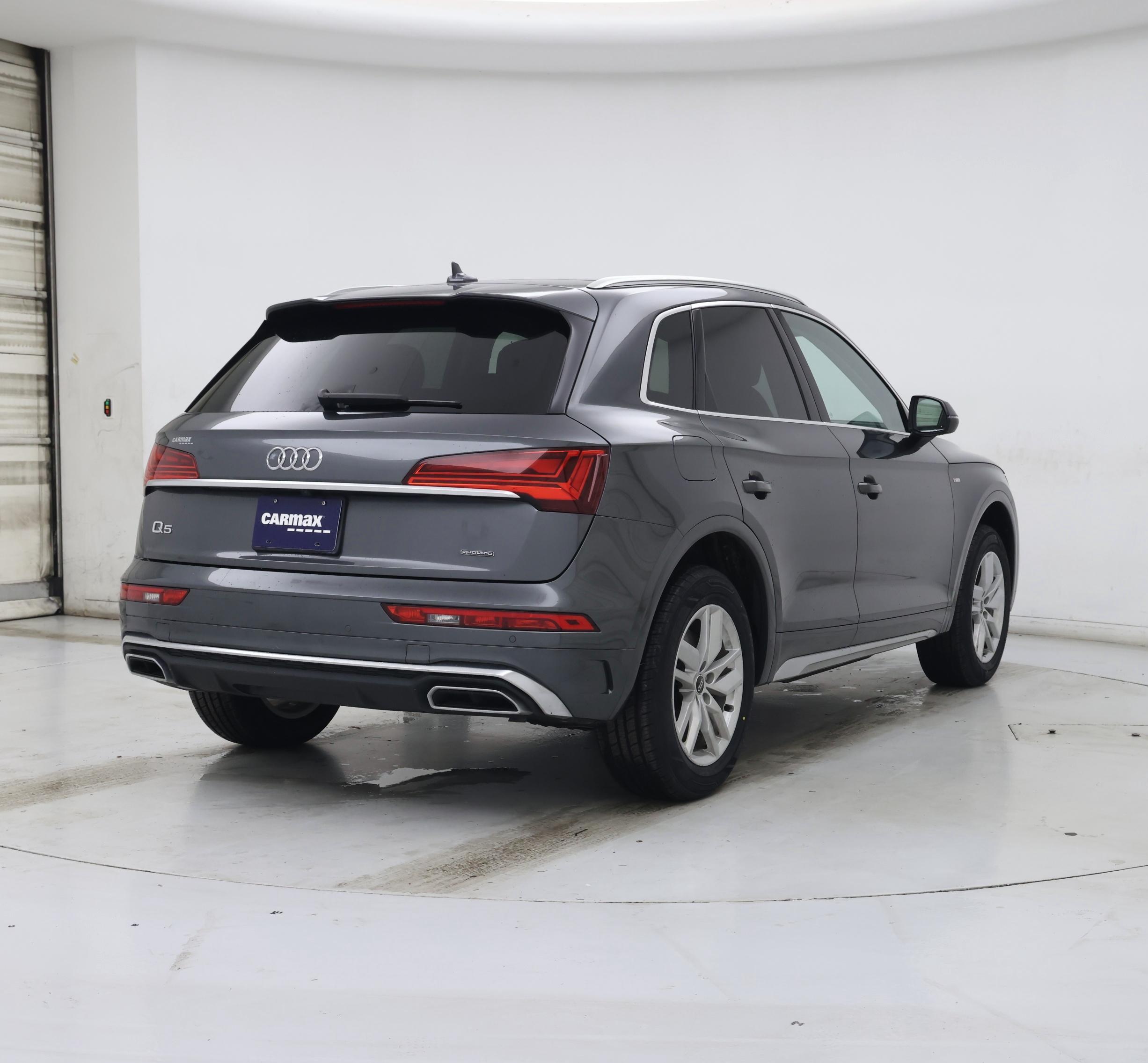 Thumbnail: 2022 Audi Q5 - 8