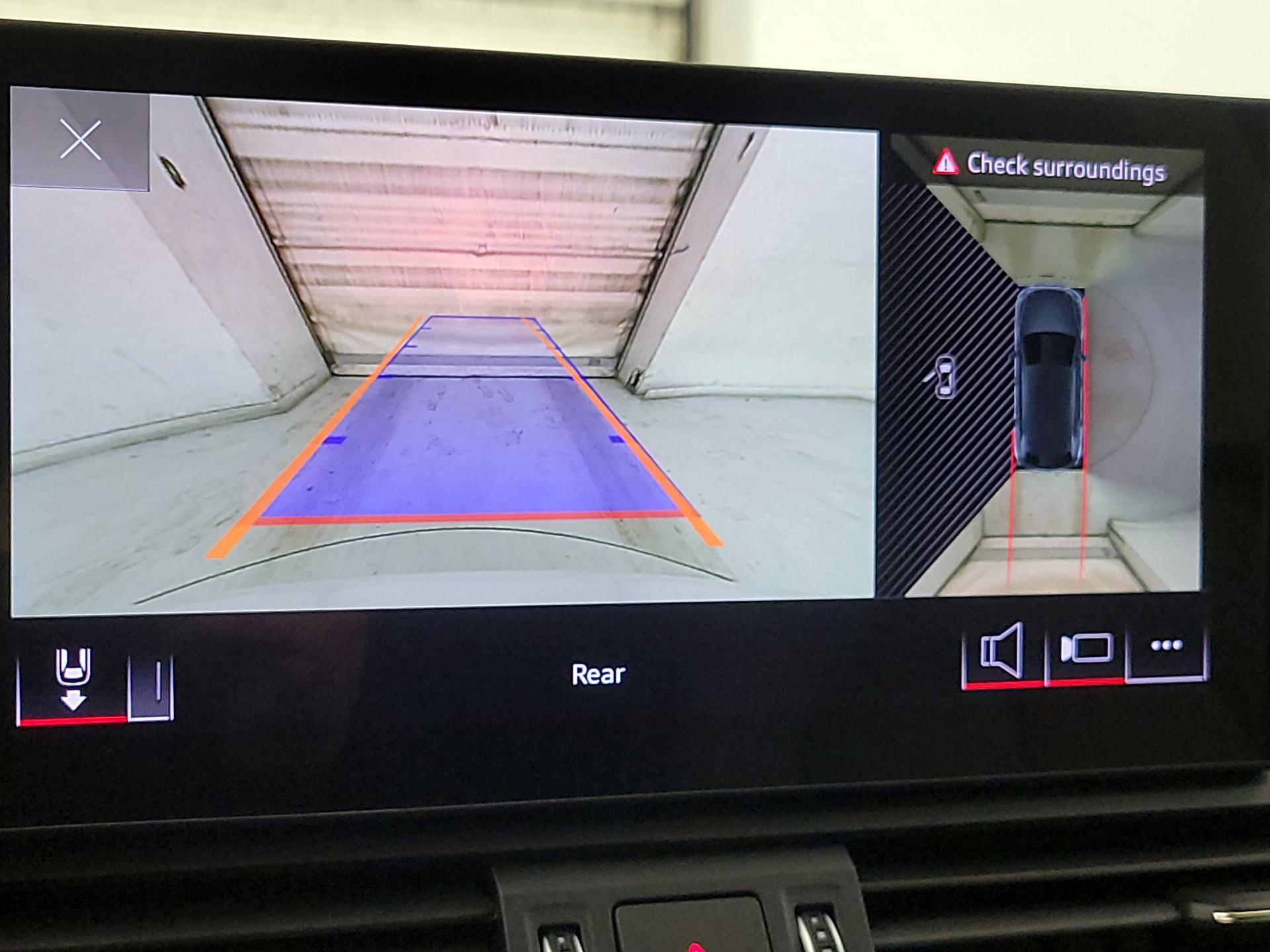 Thumbnail: 2023 Audi Q5 - 12