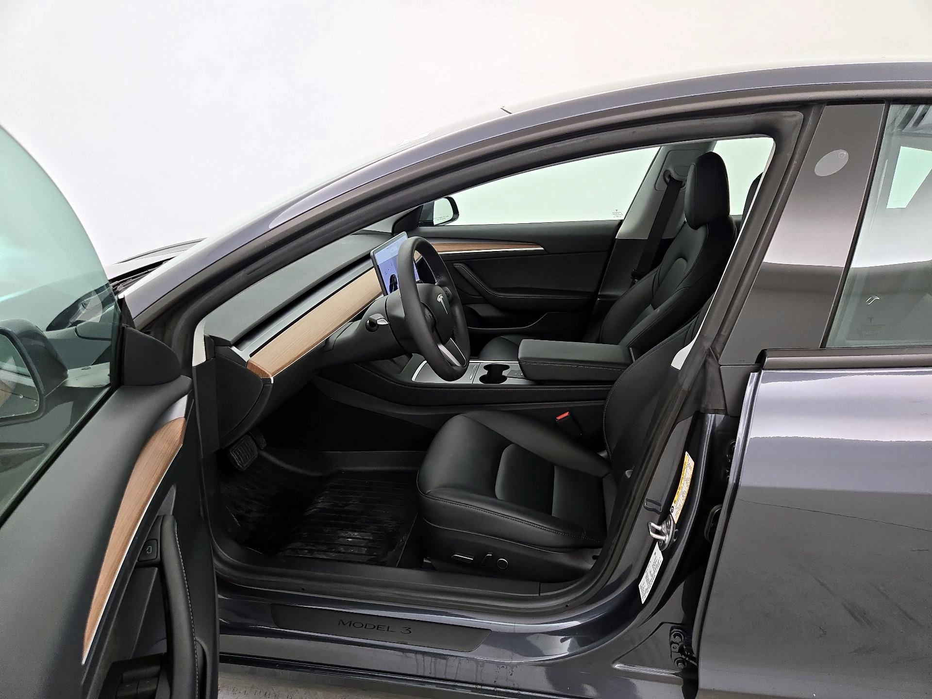 Thumbnail: 2021 Tesla Model 3 - 11