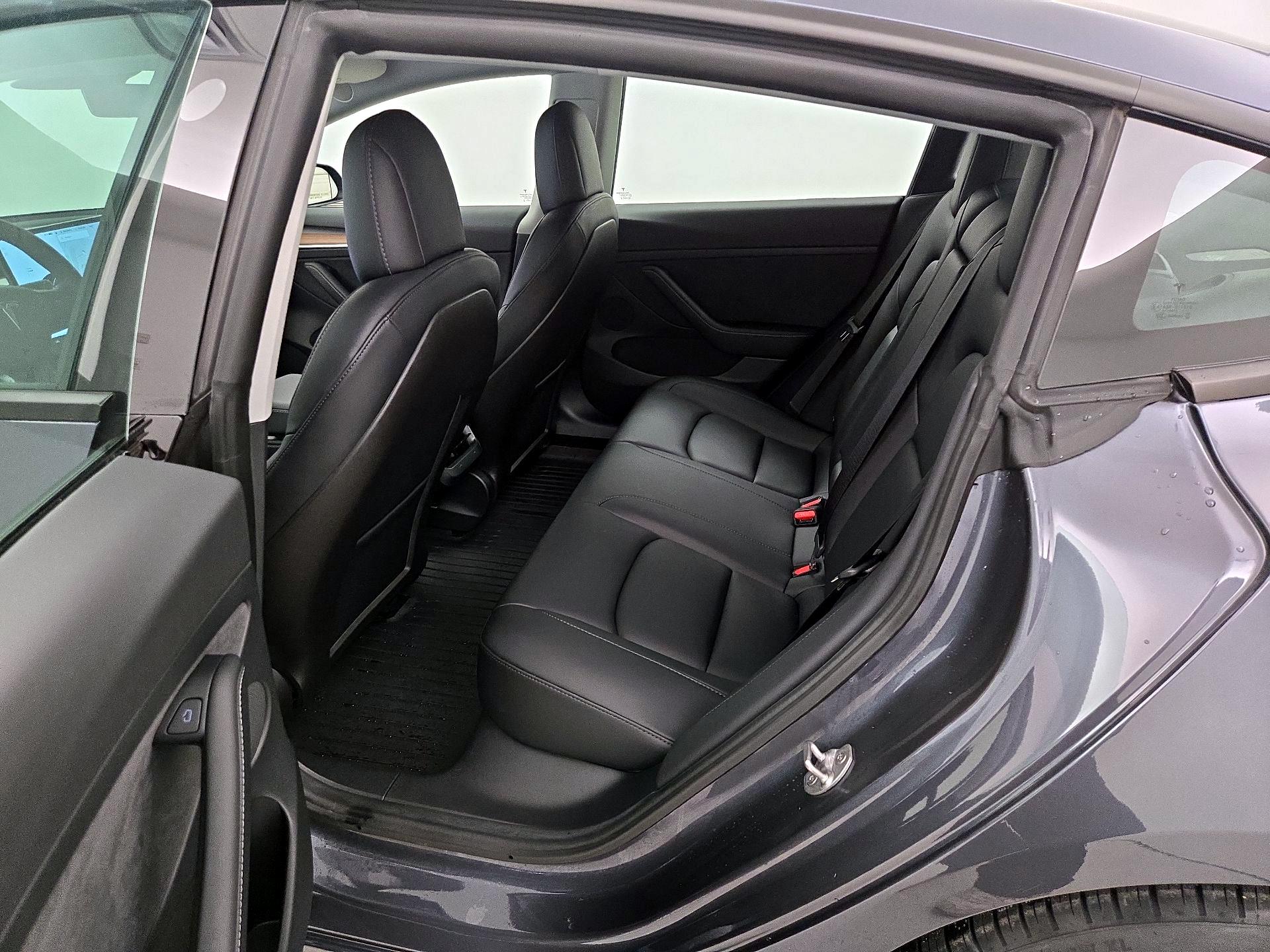 Thumbnail: 2021 Tesla Model 3 - 20