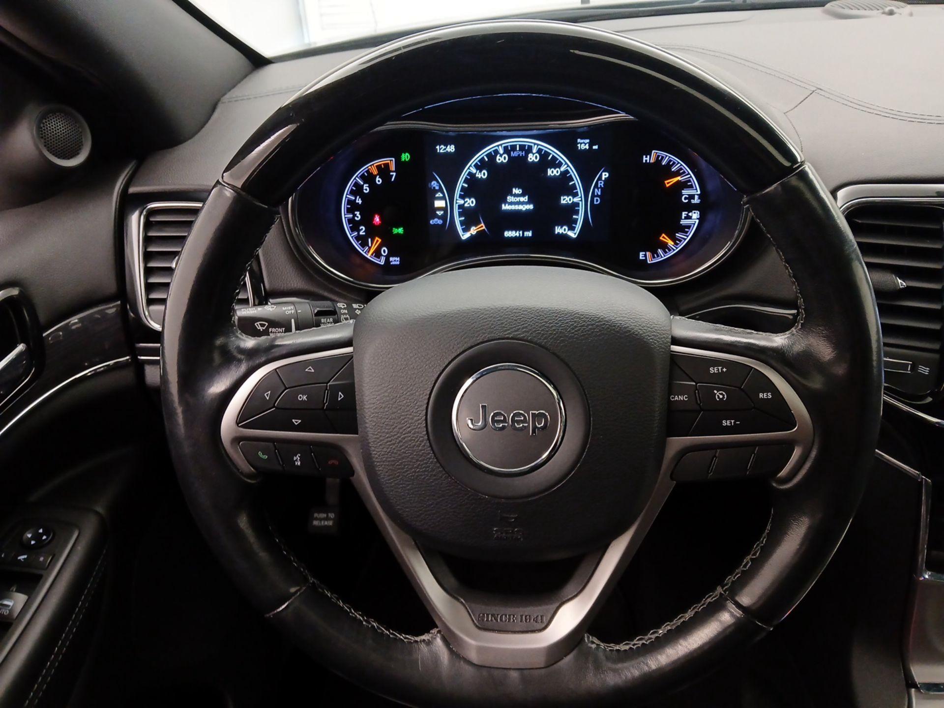 Thumbnail: 2020 Jeep Grand Cherokee - 10