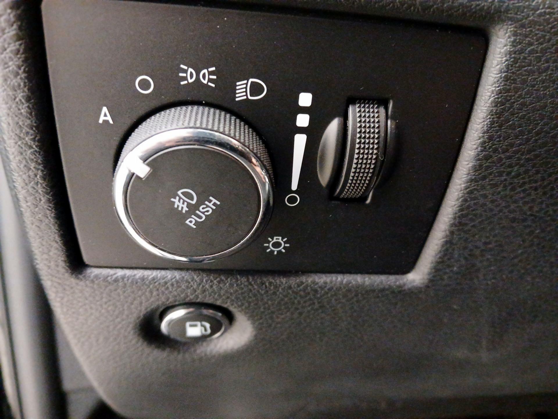 Thumbnail: 2020 Jeep Grand Cherokee - 13