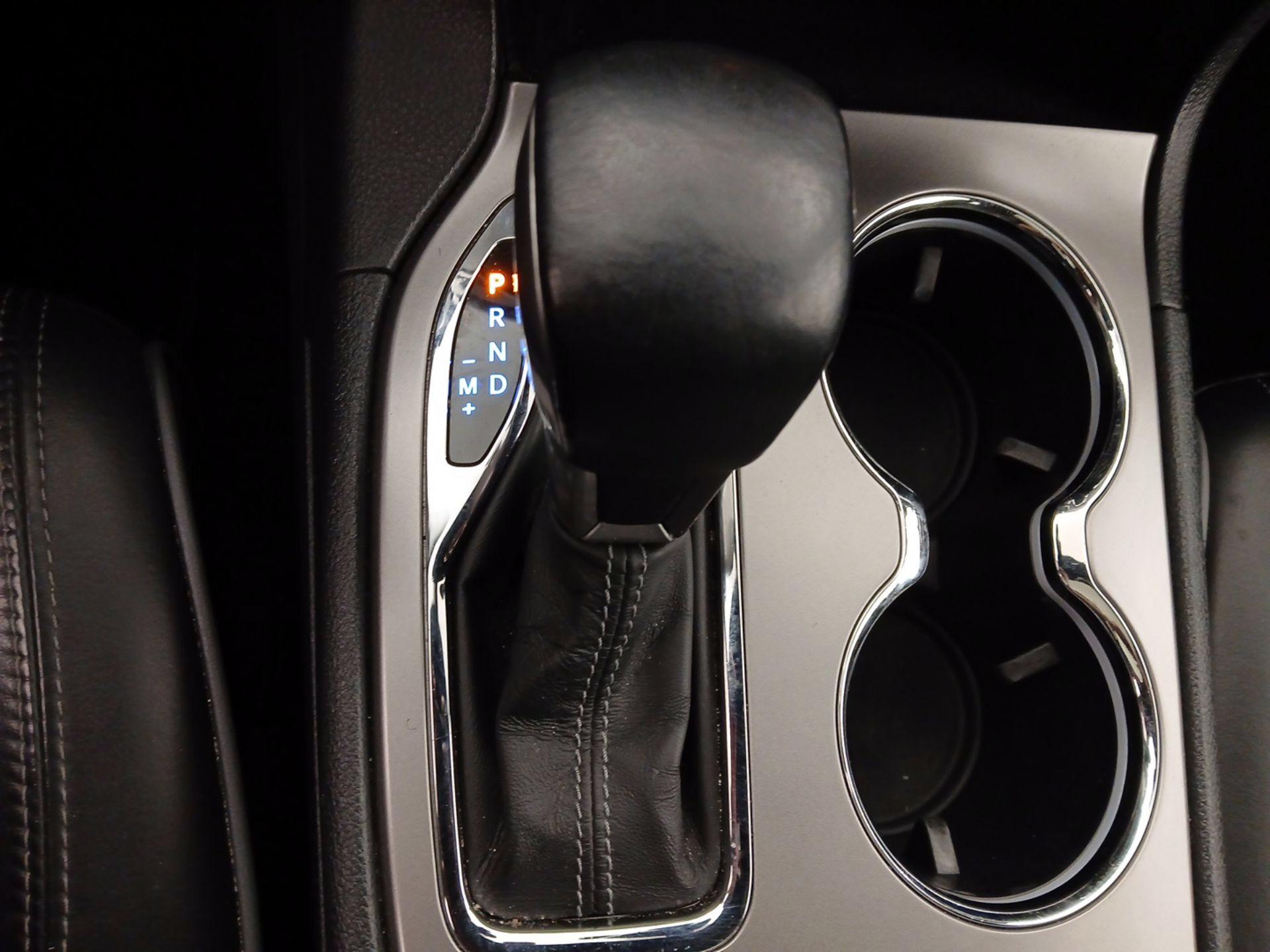 Thumbnail: 2020 Jeep Grand Cherokee - 17