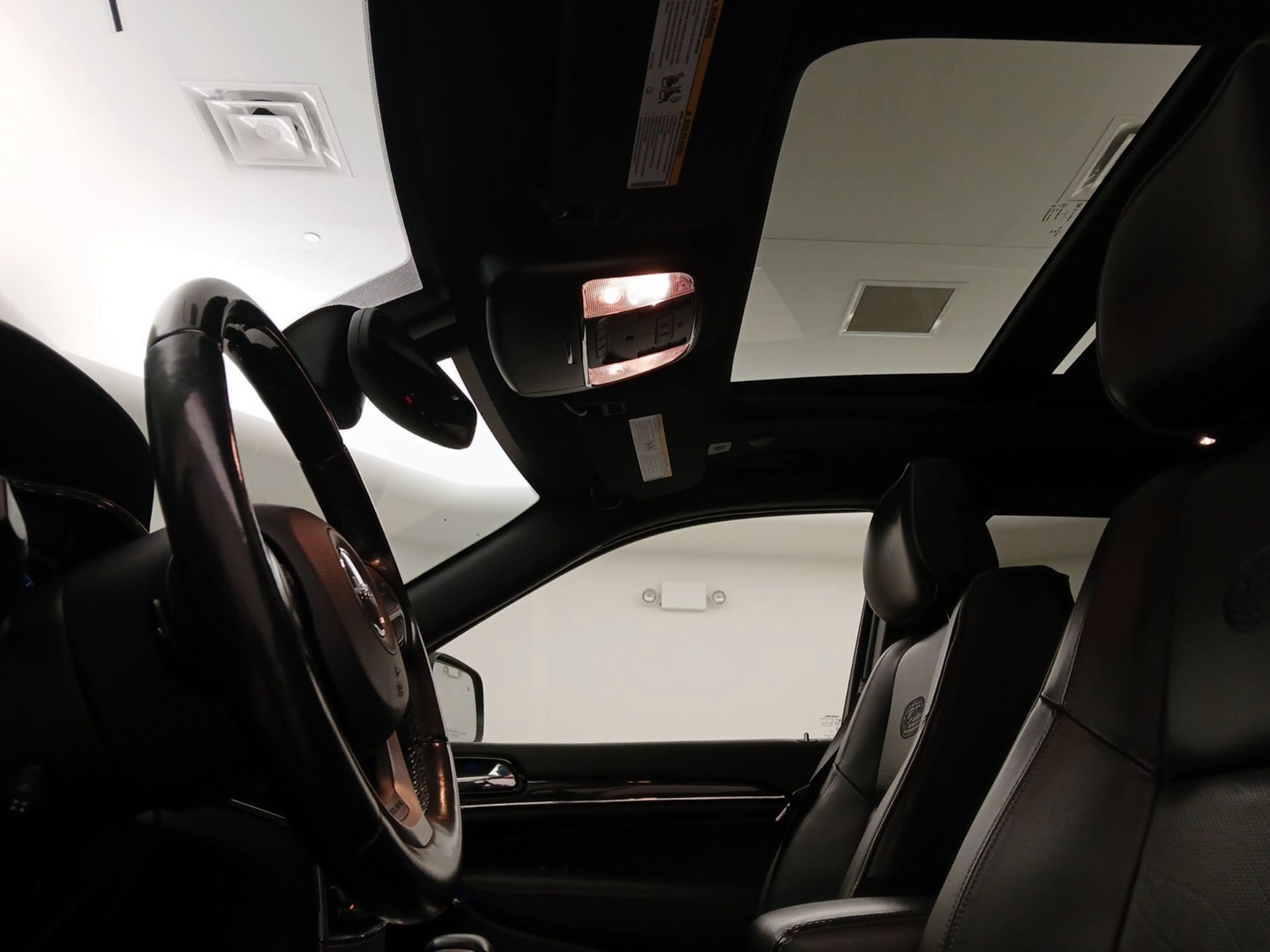 Thumbnail: 2020 Jeep Grand Cherokee - 19