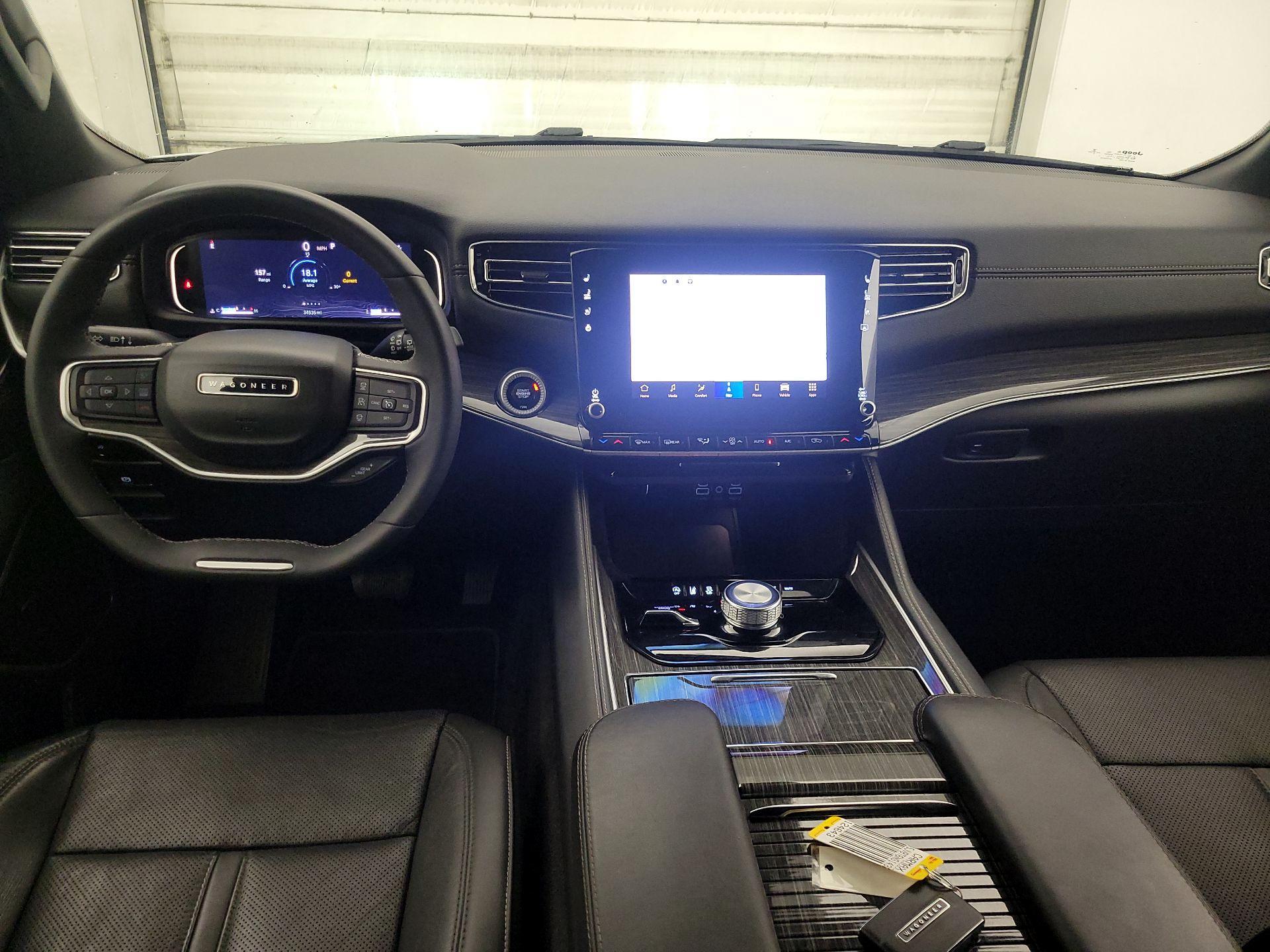 Thumbnail: 2022 Jeep Wagoneer - 9