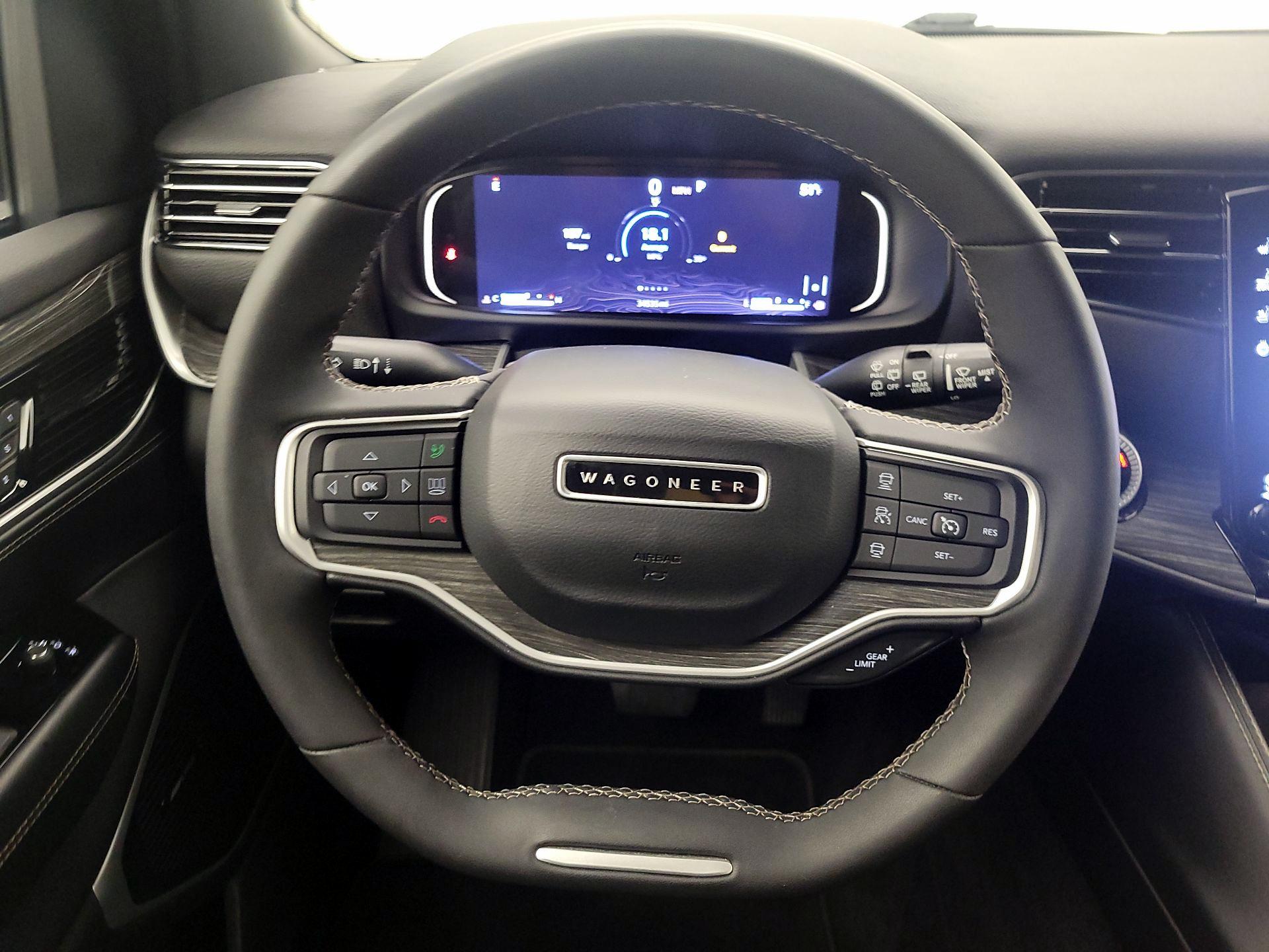 Thumbnail: 2022 Jeep Wagoneer - 10