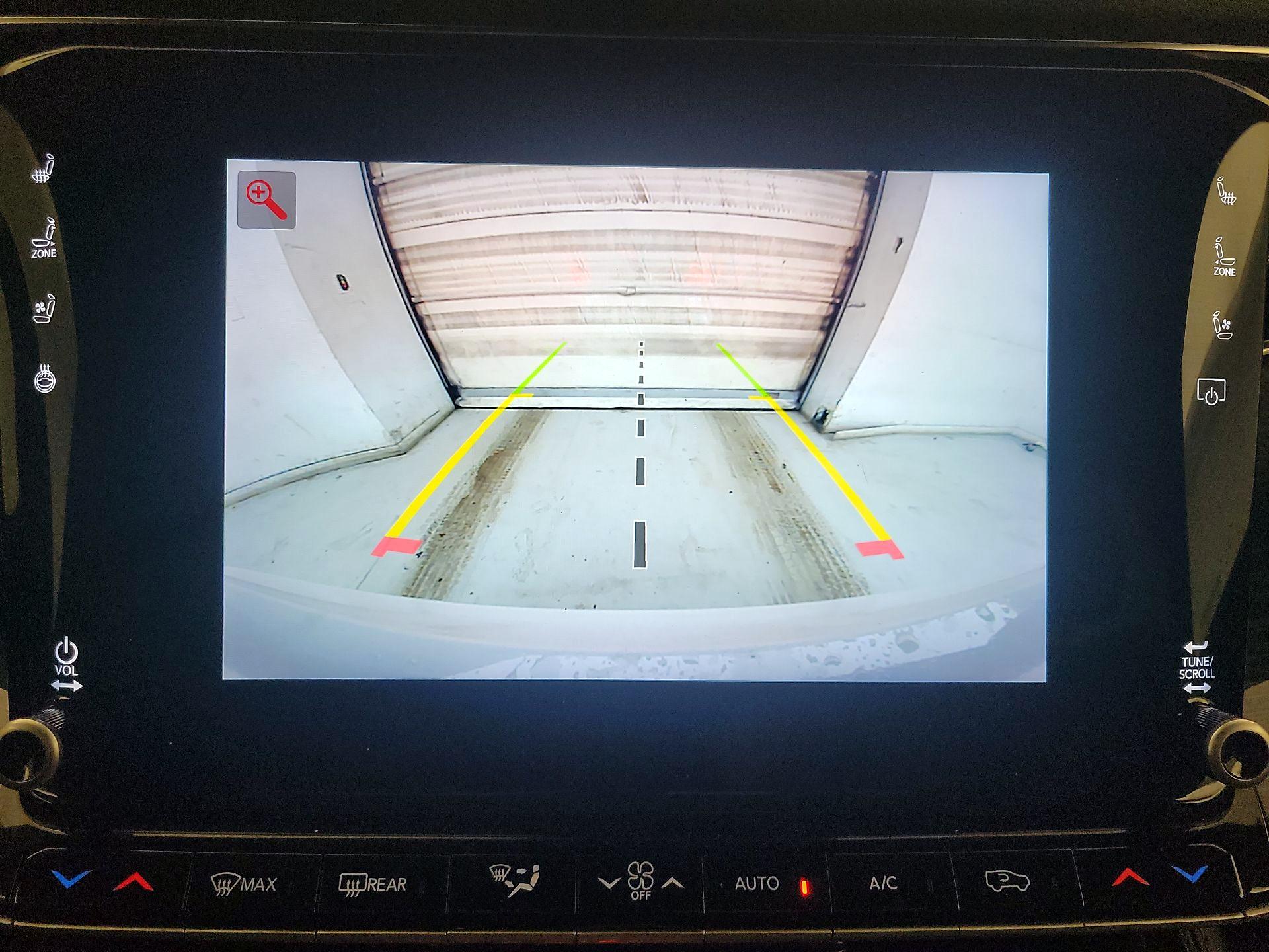 Thumbnail: 2022 Jeep Wagoneer - 15