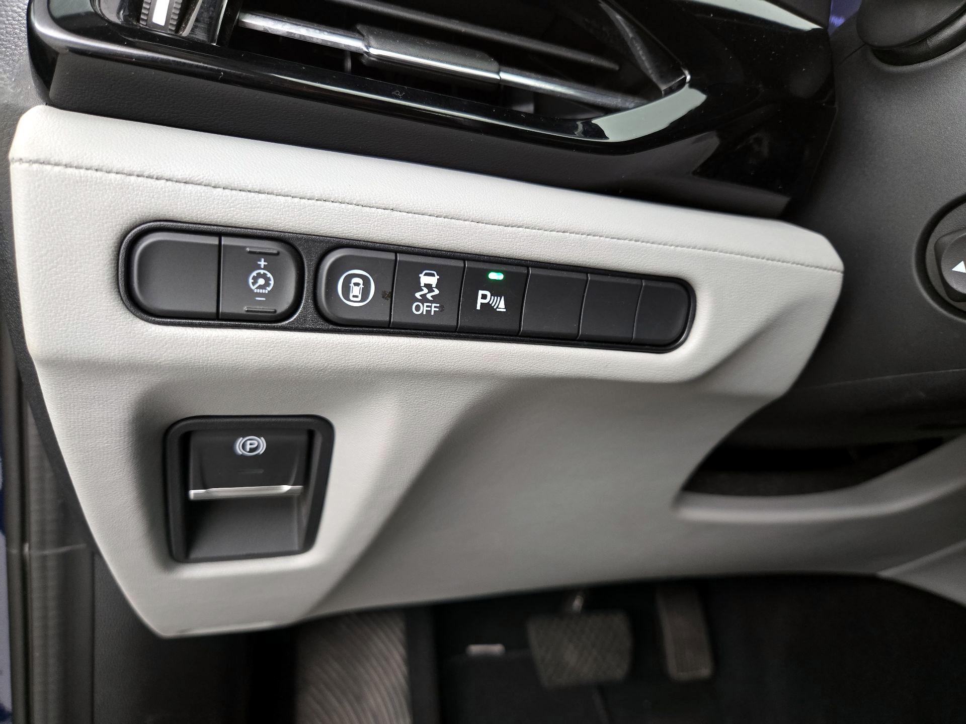 Thumbnail: 2022 Acura MDX - 13