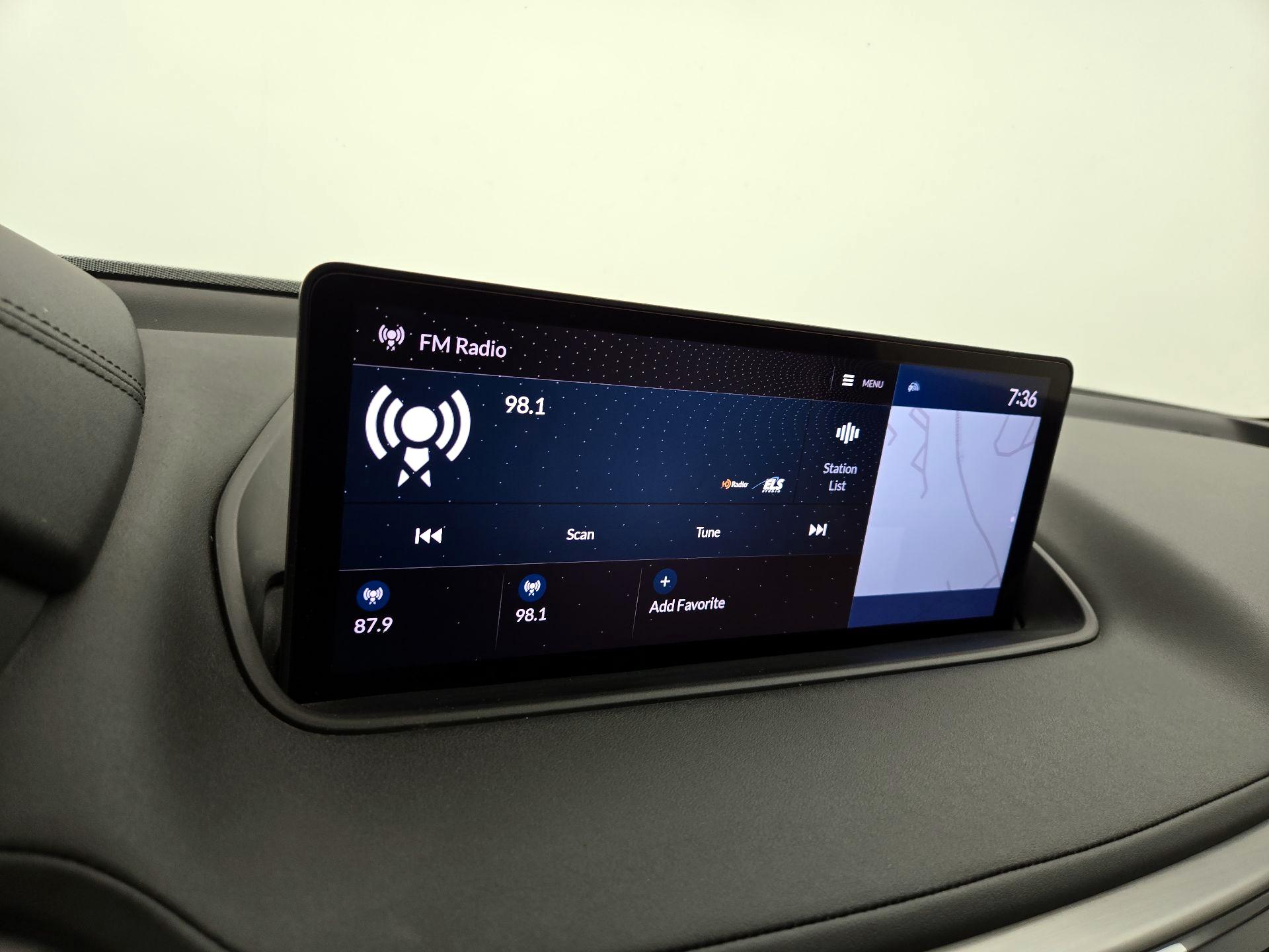 Thumbnail: 2022 Acura MDX - 16