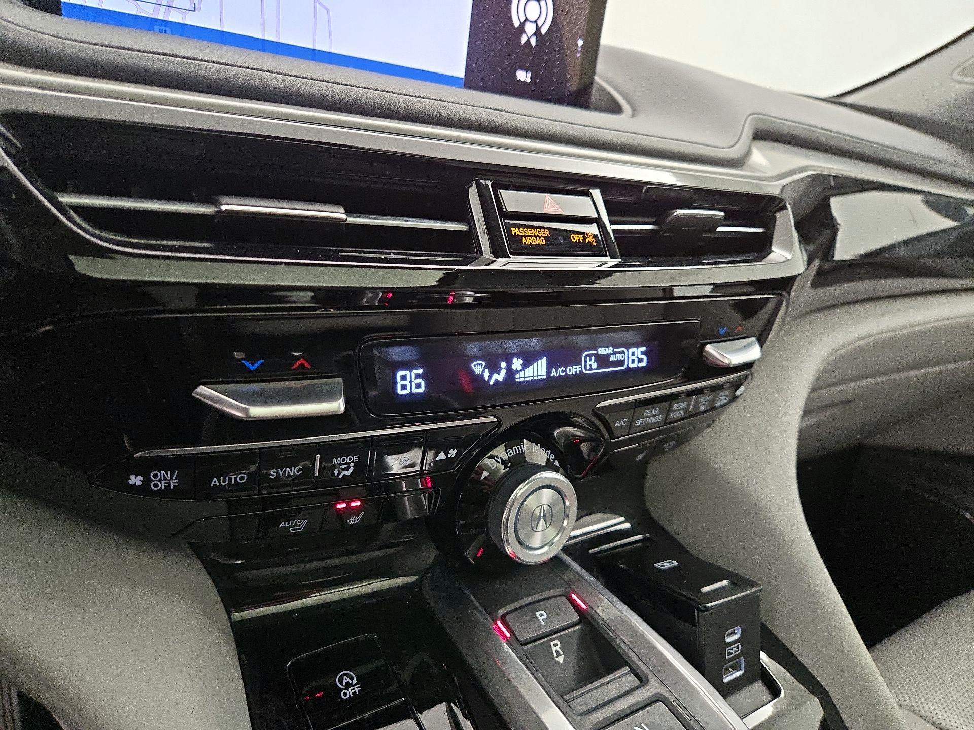 Thumbnail: 2022 Acura MDX - 17