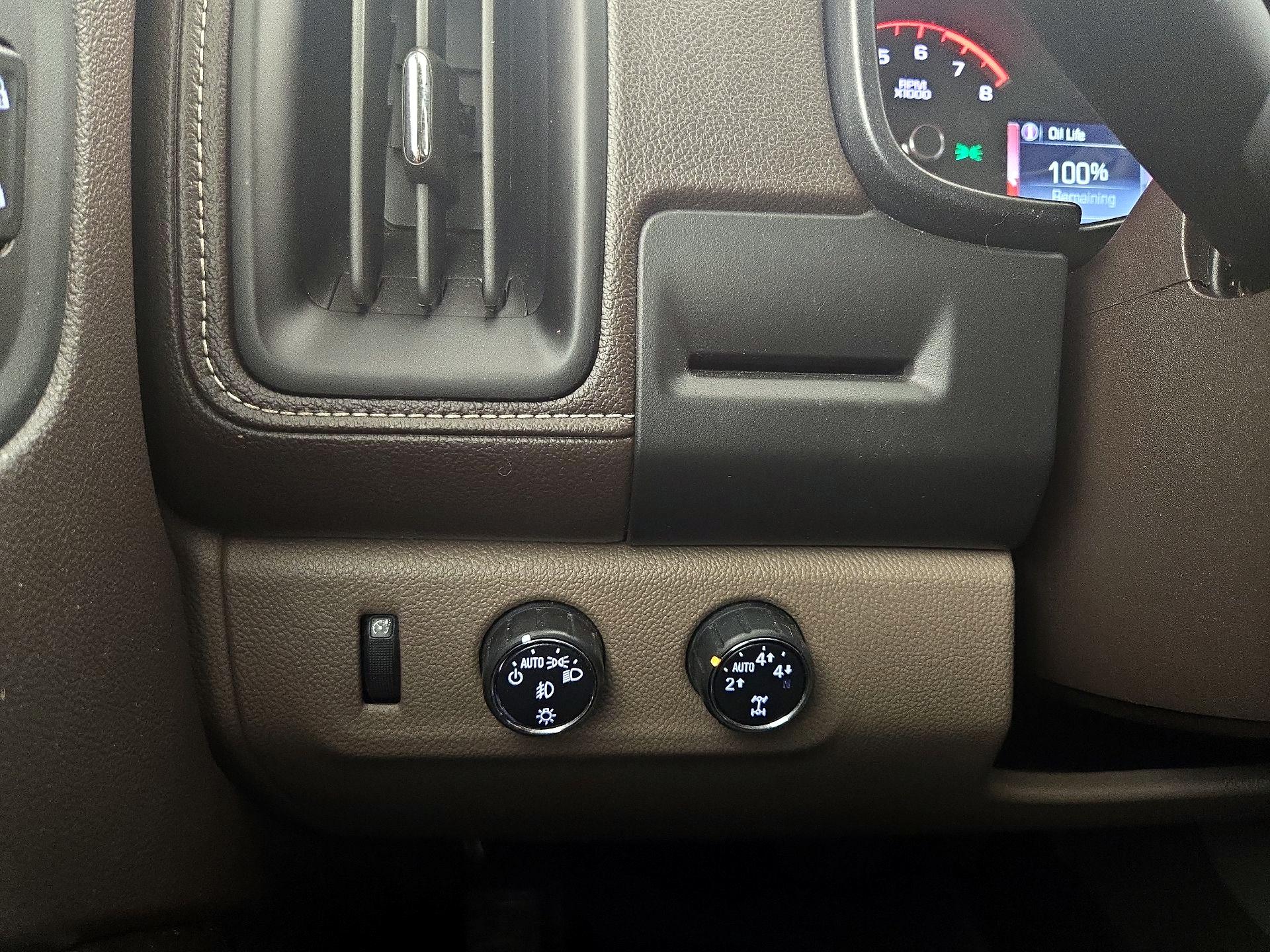 Thumbnail: 2015 GMC Canyon - 13