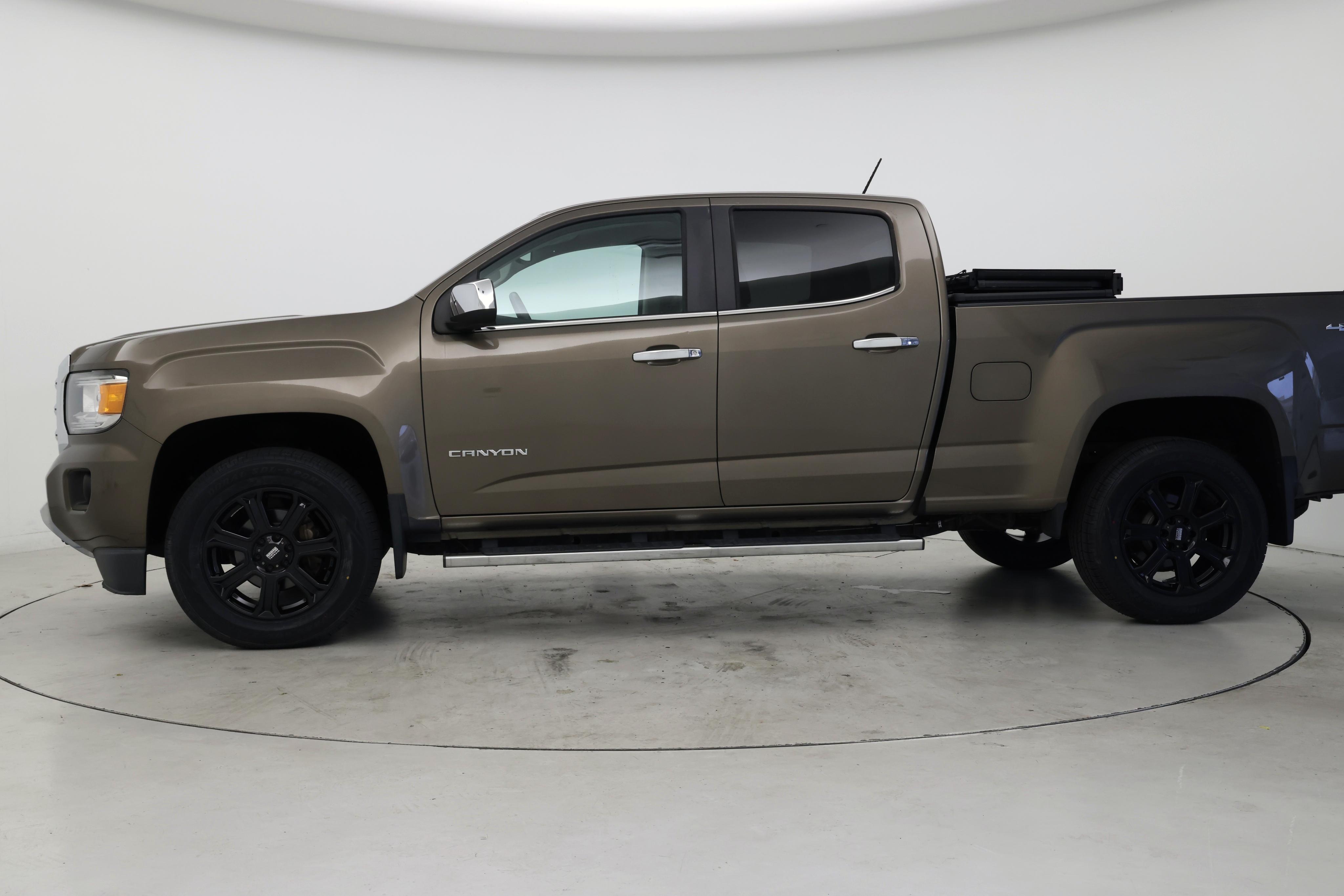 Thumbnail: 2015 GMC Canyon - 3