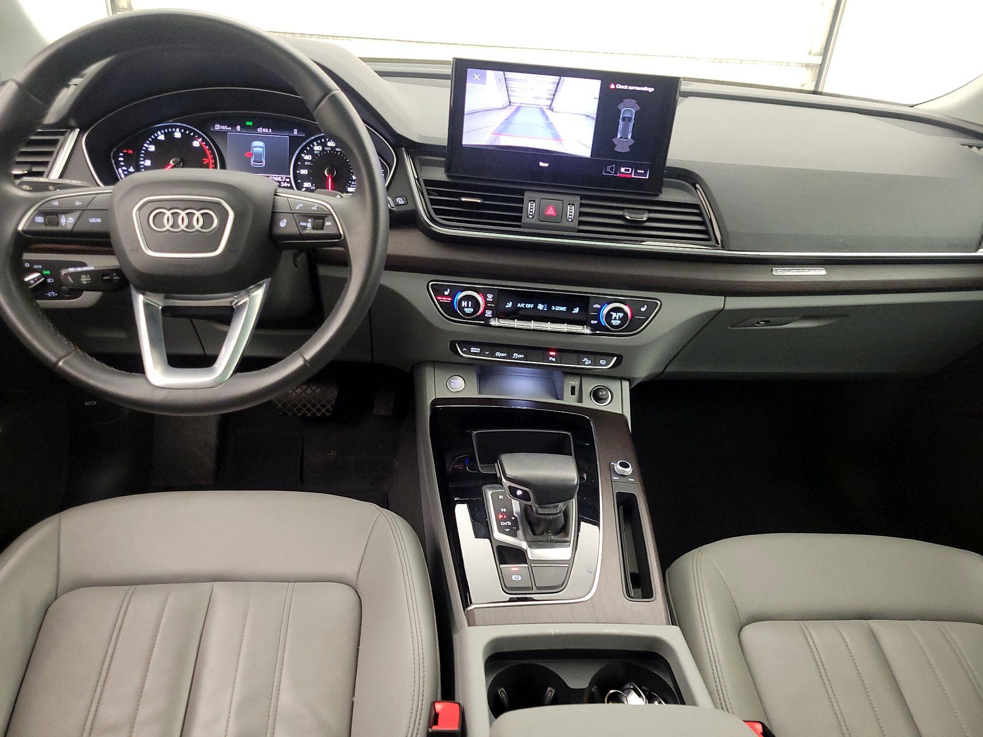 Thumbnail: 2023 Audi Q5 - 9