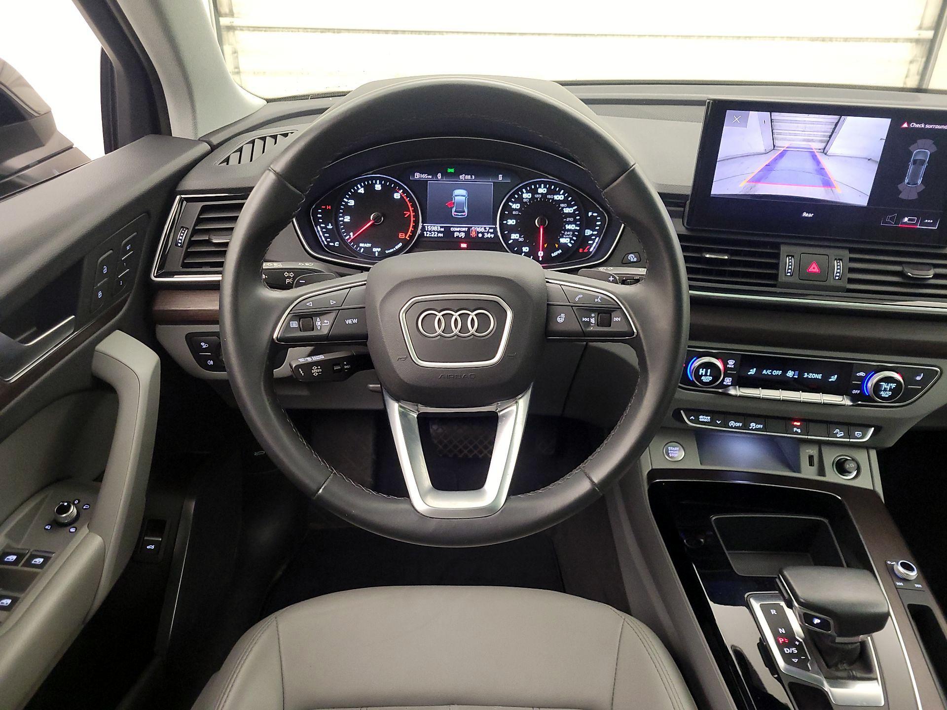 Thumbnail: 2023 Audi Q5 - 10