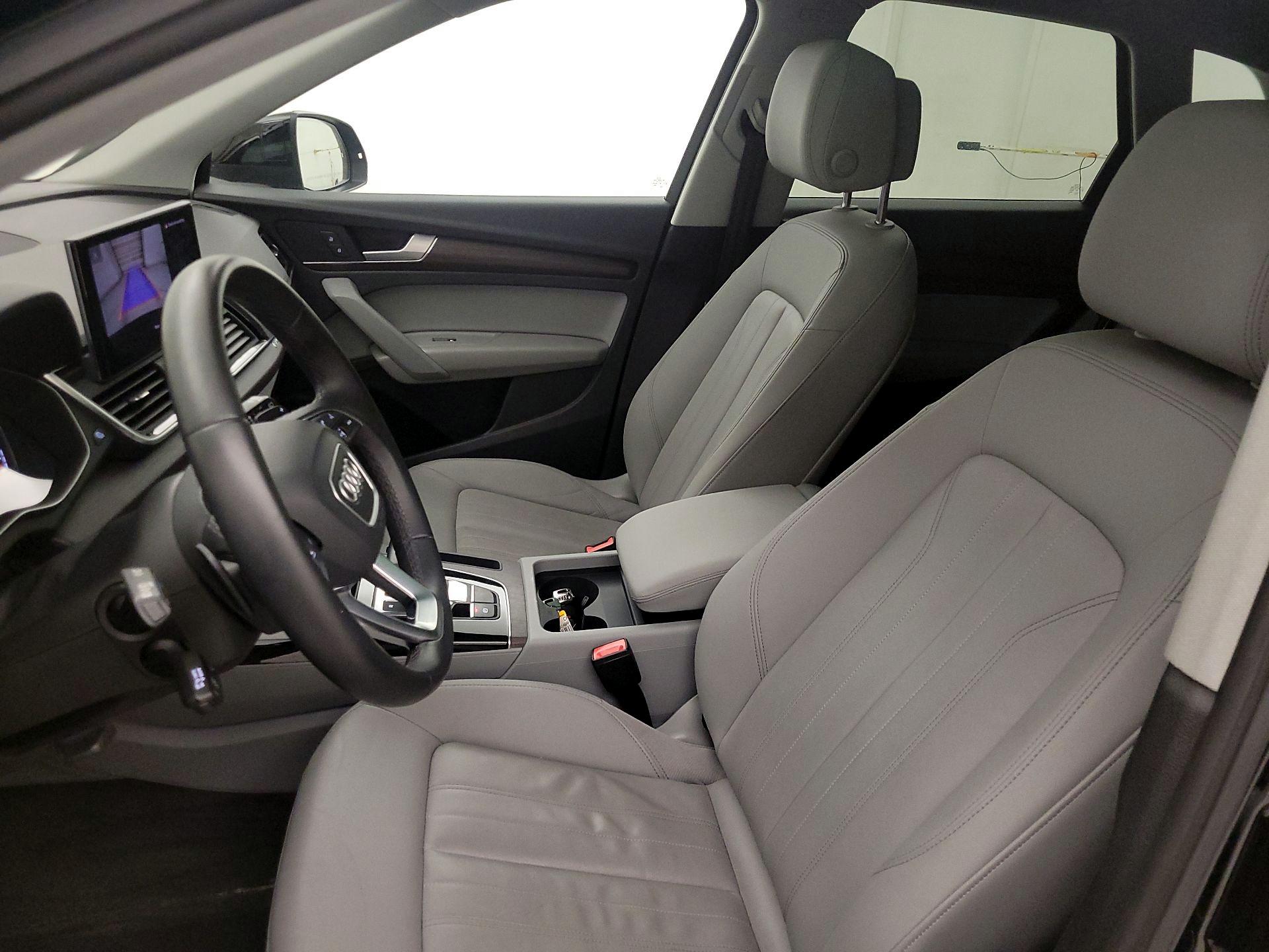 Thumbnail: 2023 Audi Q5 - 11