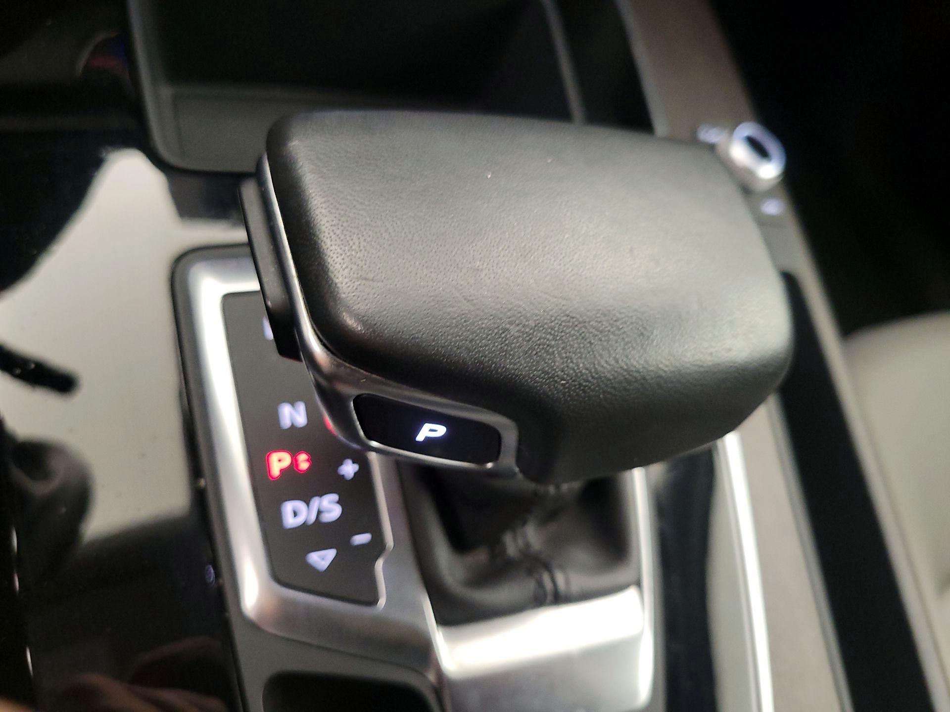 Thumbnail: 2023 Audi Q5 - 17