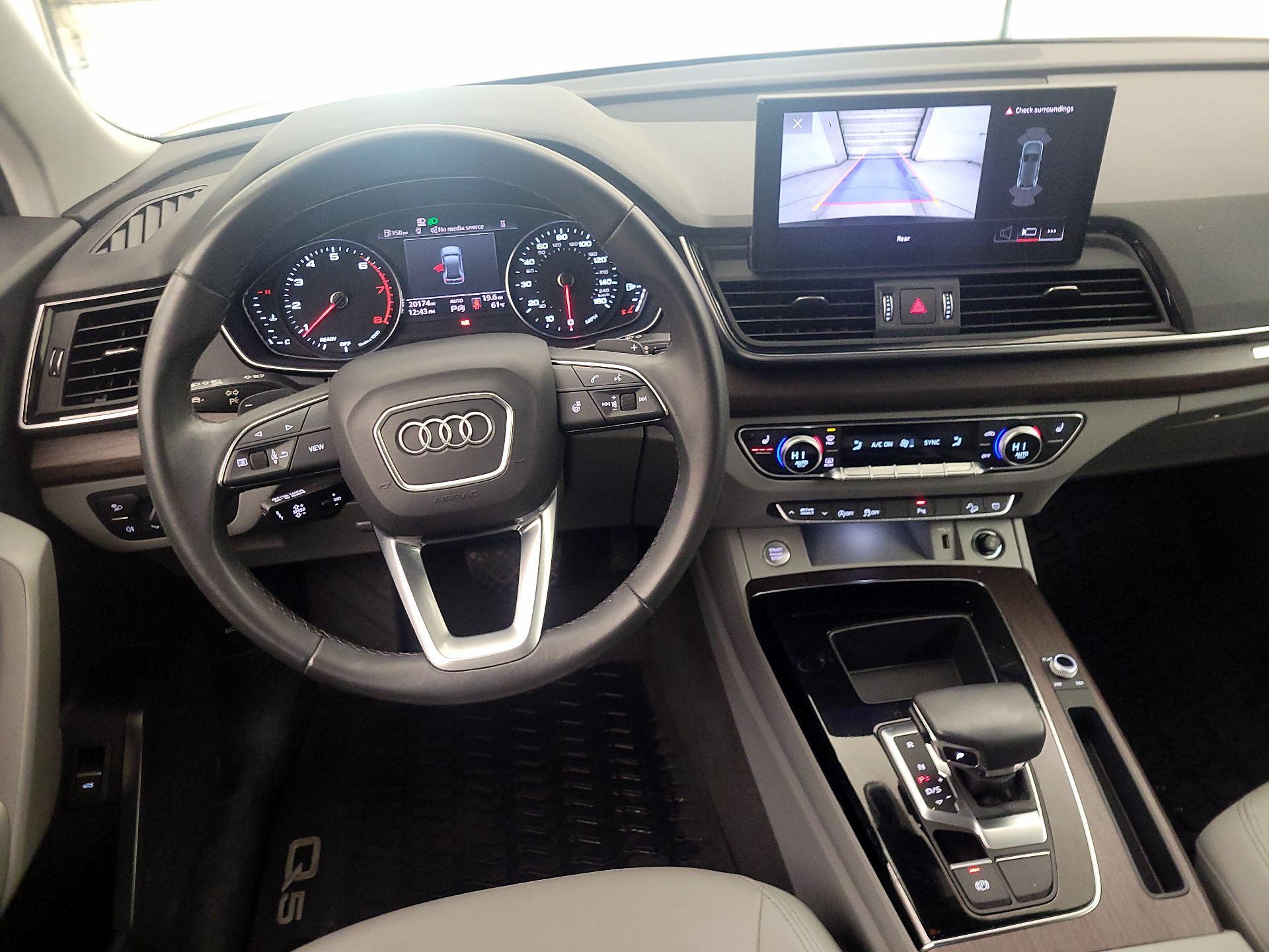 Thumbnail: 2023 Audi Q5 - 10