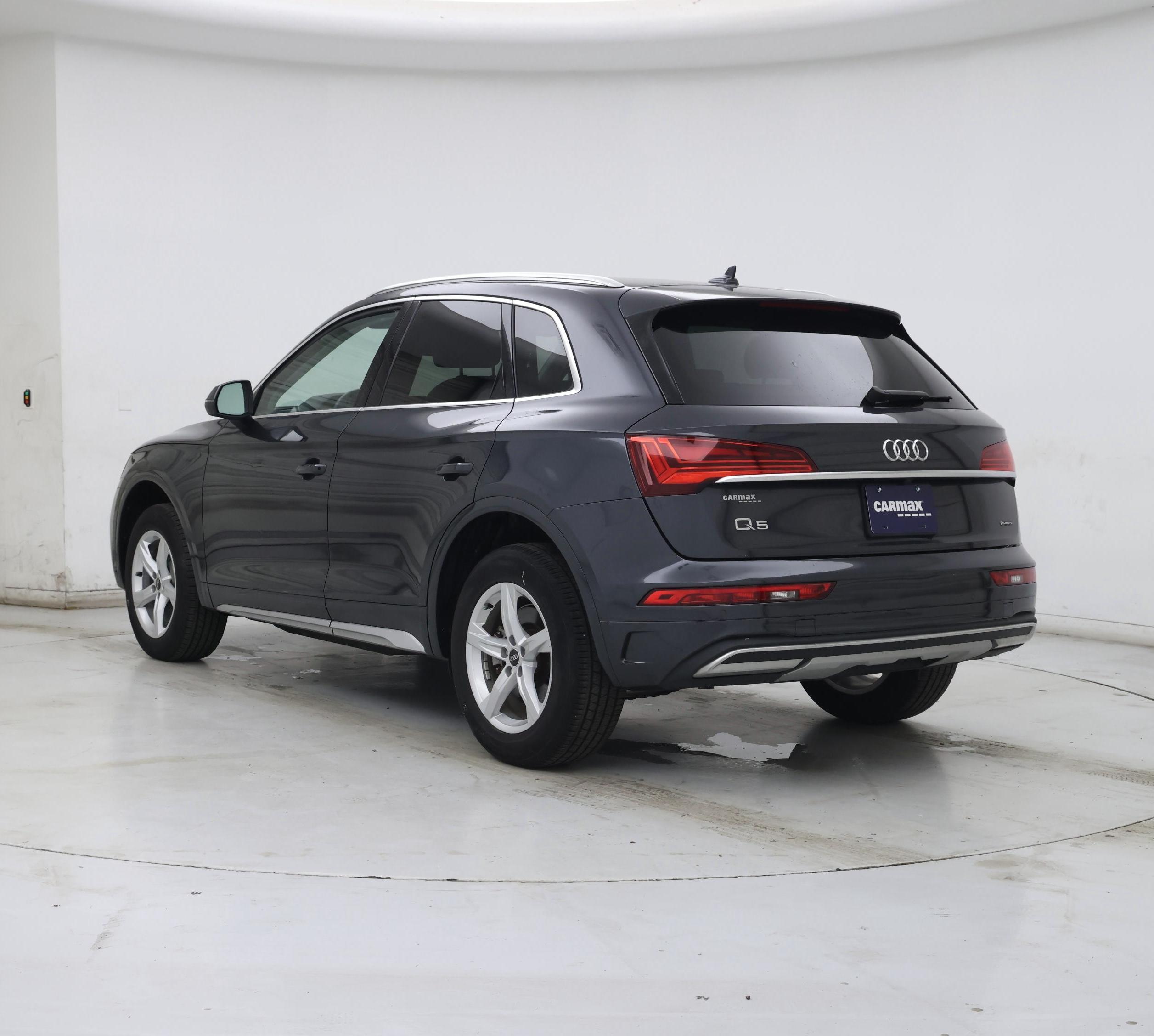 Thumbnail: 2023 Audi Q5 - 2