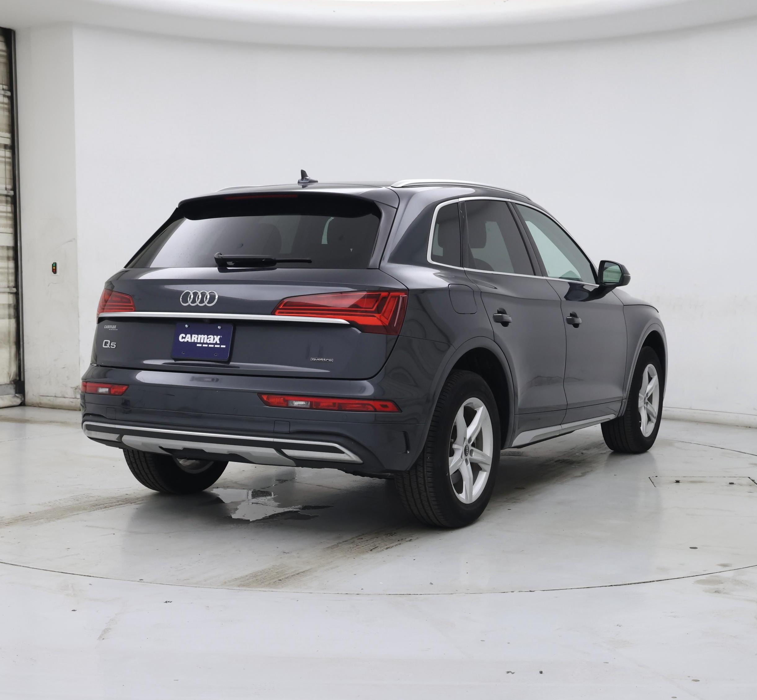 Thumbnail: 2023 Audi Q5 - 8