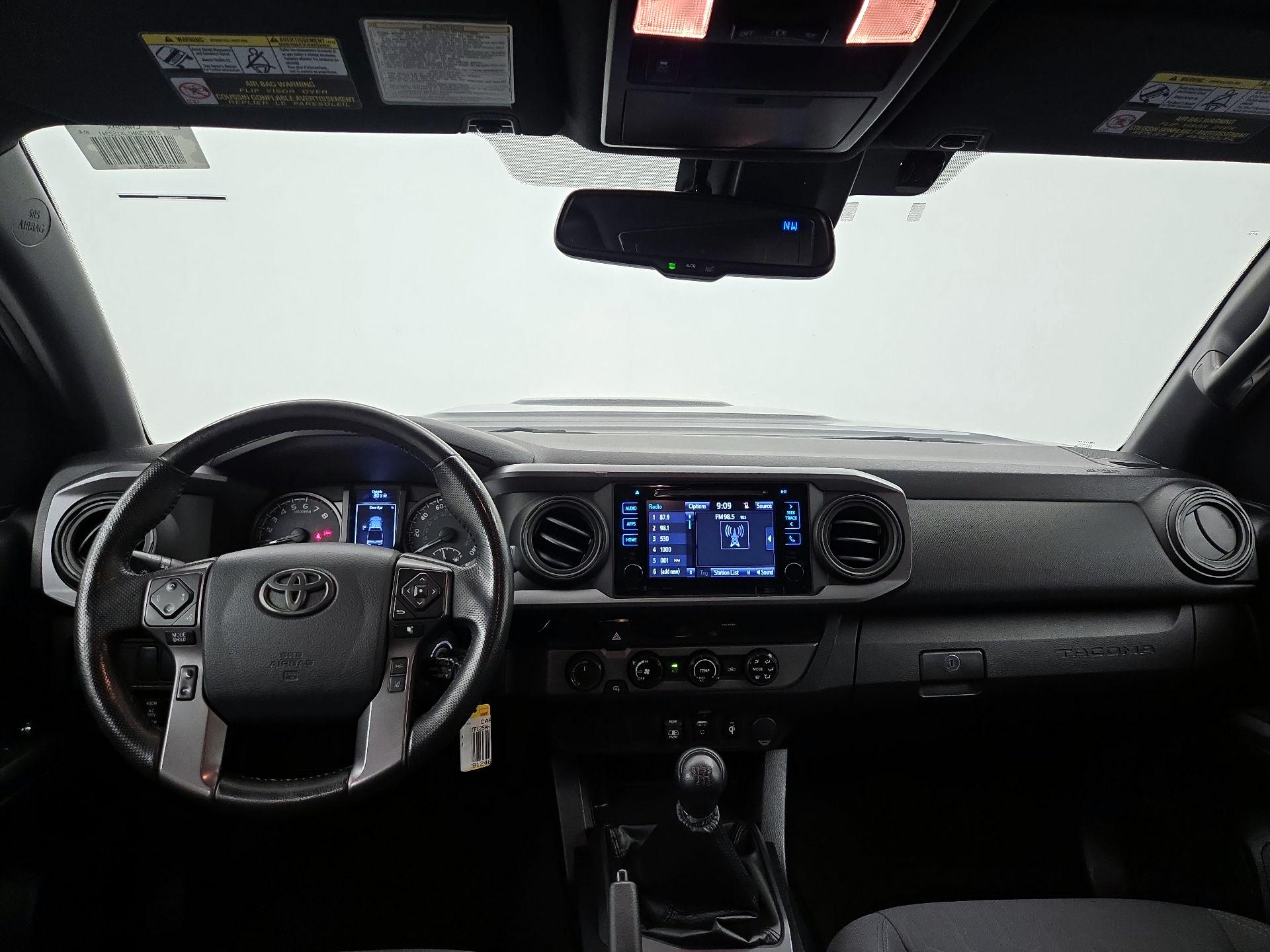 Thumbnail: 2018 Toyota Tacoma - 9