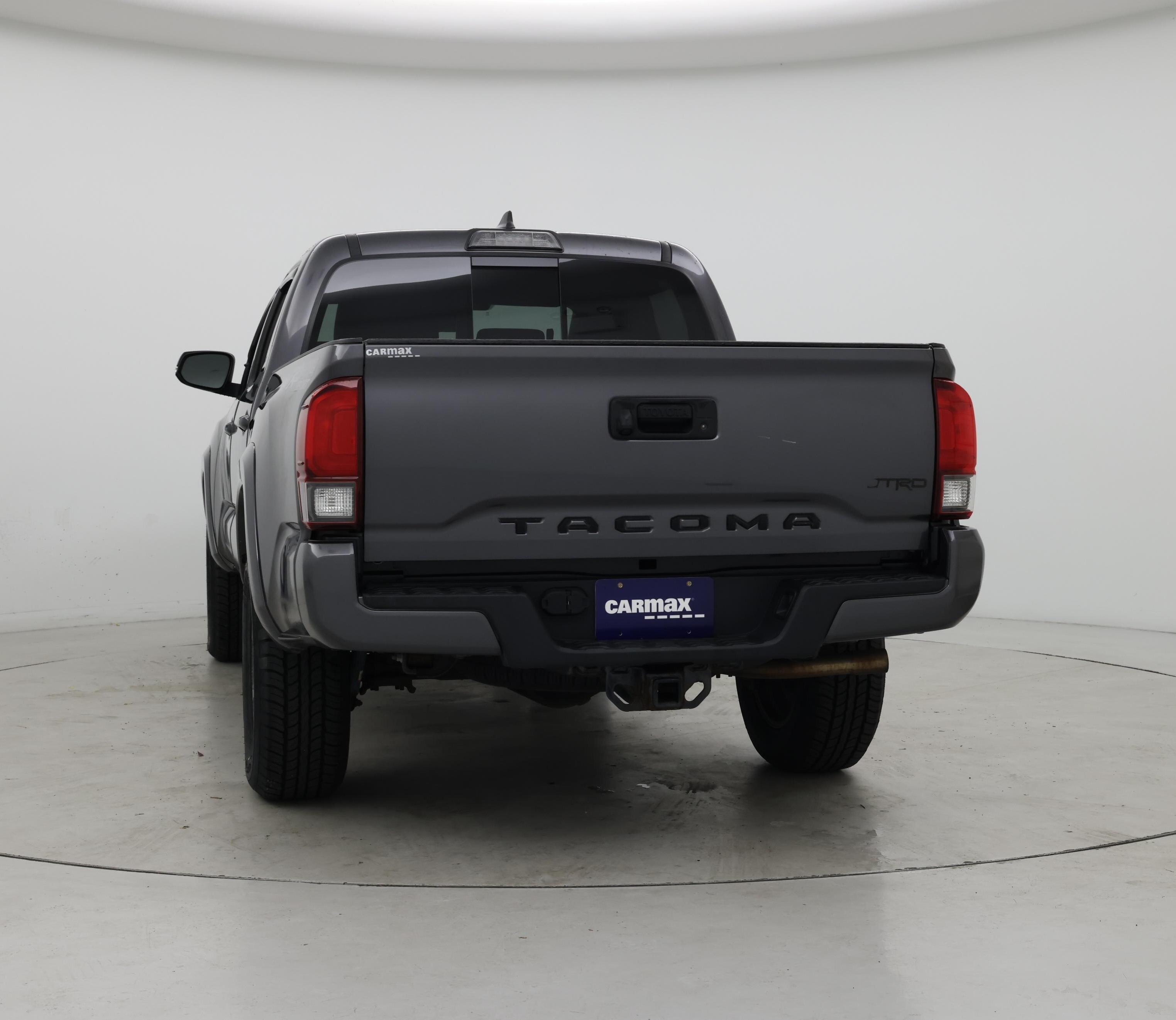 Thumbnail: 2018 Toyota Tacoma - 6