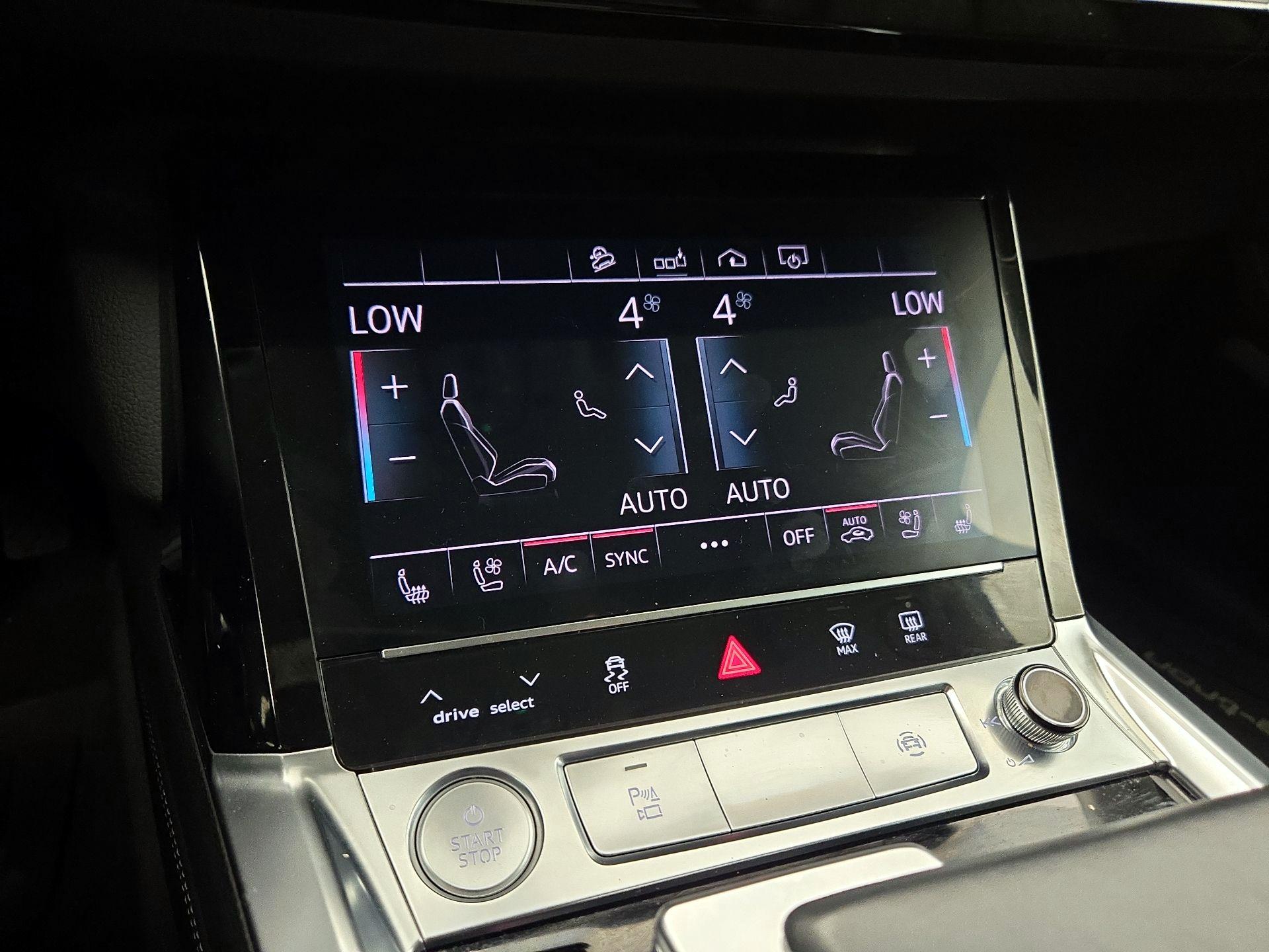 Thumbnail: 2020 Audi e-tron S - 17