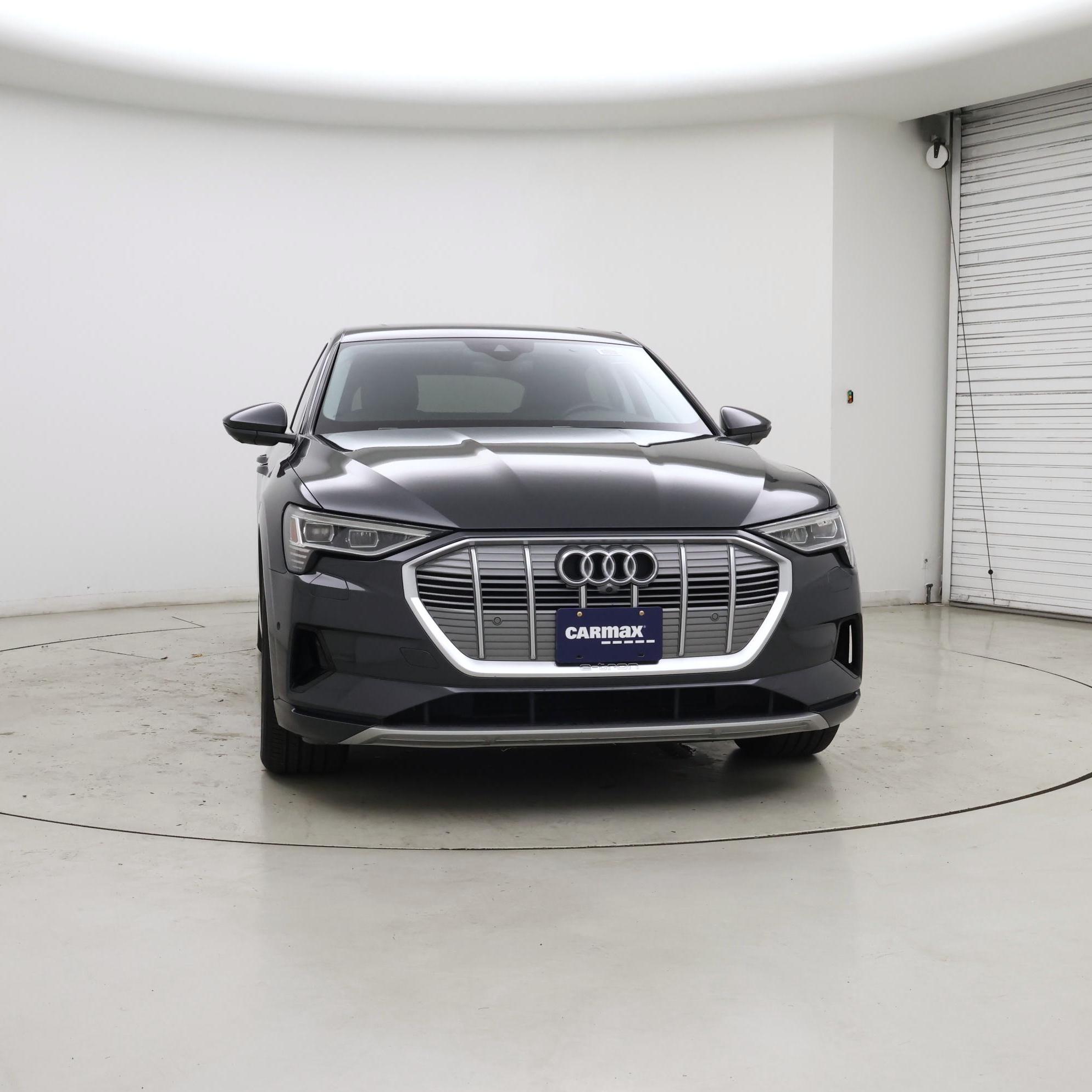 Thumbnail: 2020 Audi e-tron S - 5