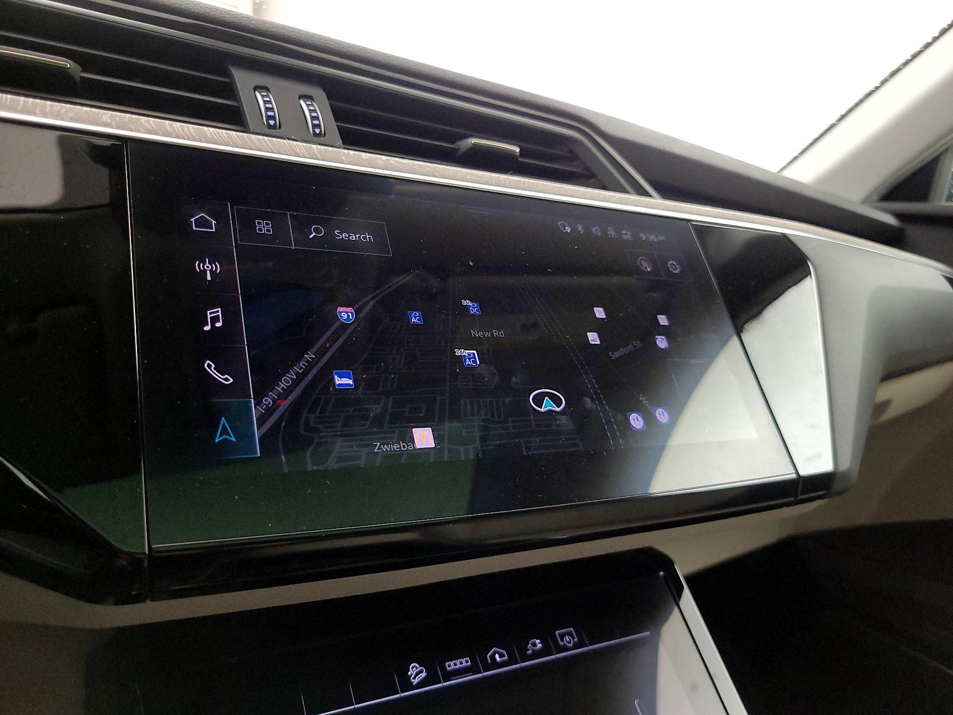 Thumbnail: 2021 Audi e-tron S - 14