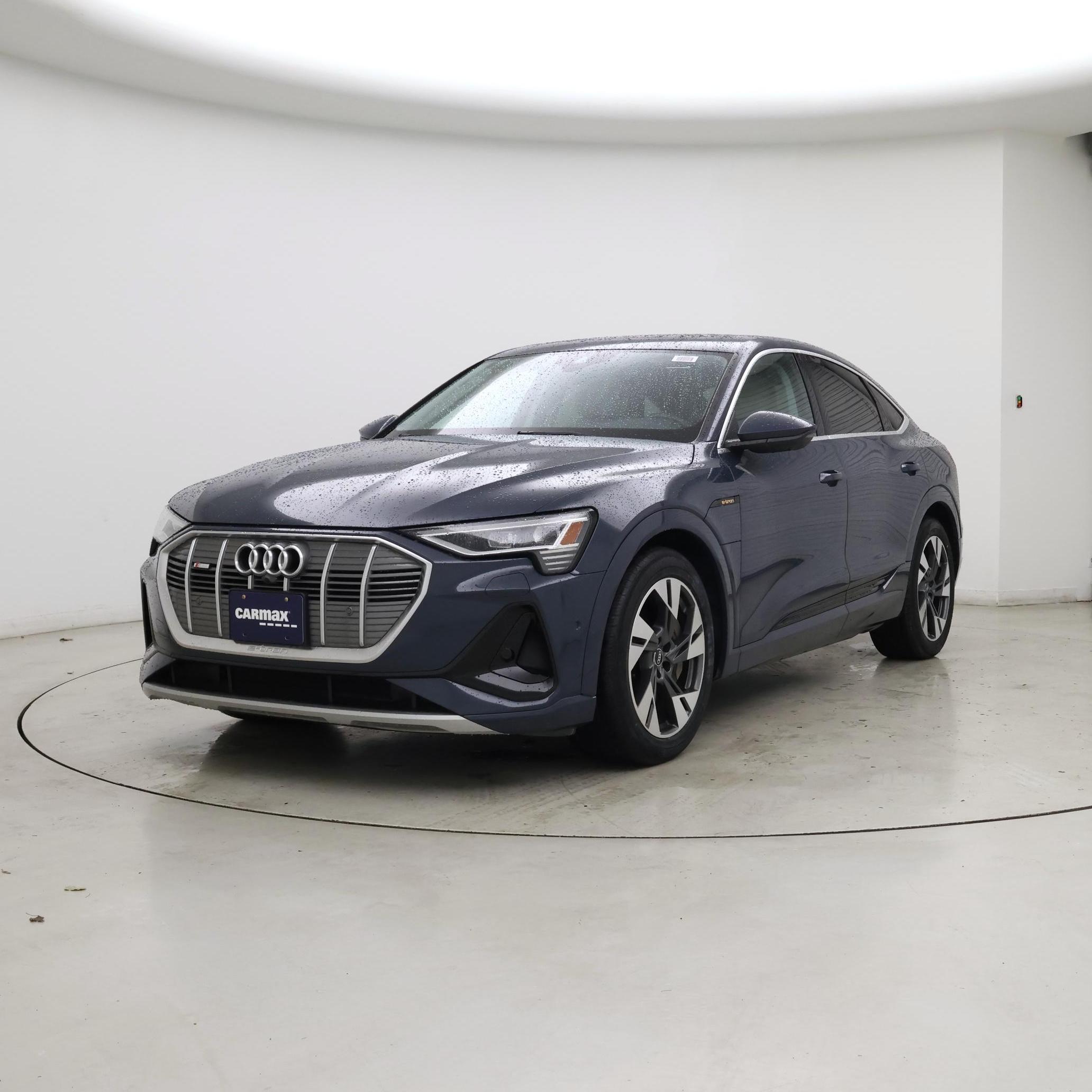 Thumbnail: 2021 Audi e-tron S - 4