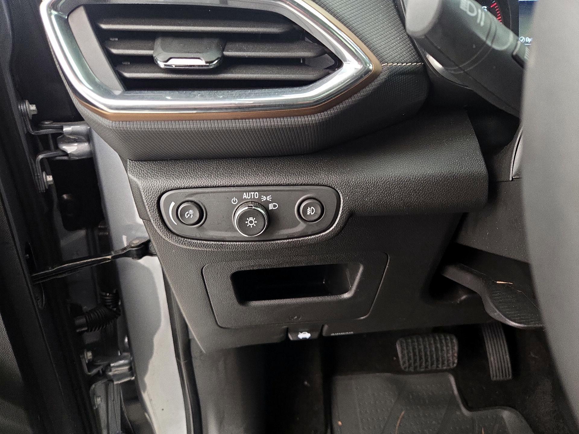 Thumbnail: 2023 Chevrolet TrailBlazer - 13