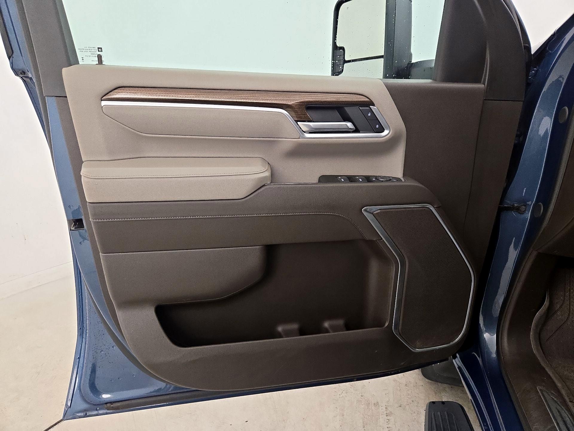 Thumbnail: 2025 Chevrolet Silverado 2500 - 12