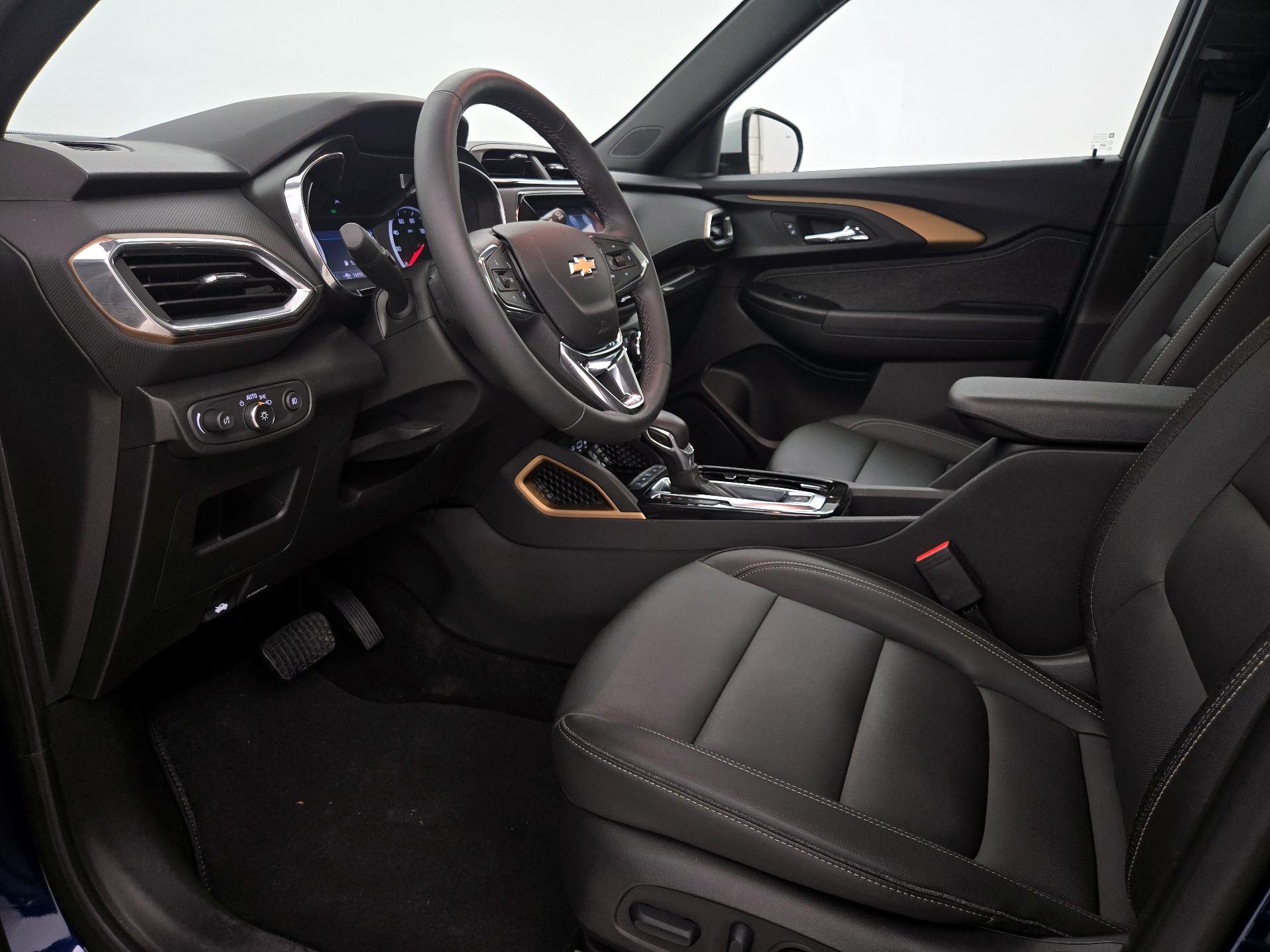 Thumbnail: 2023 Chevrolet TrailBlazer - 11