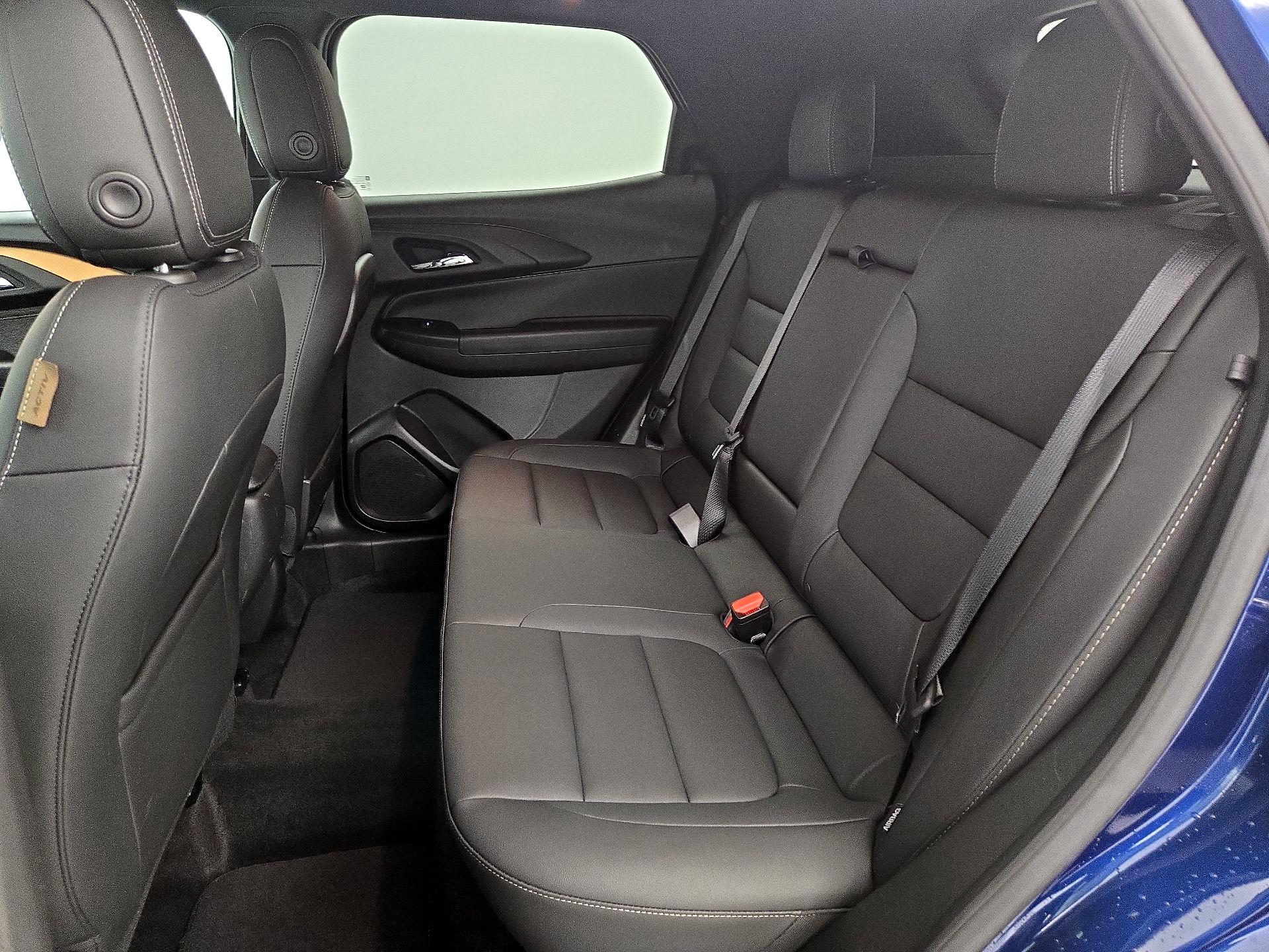 Thumbnail: 2023 Chevrolet TrailBlazer - 20