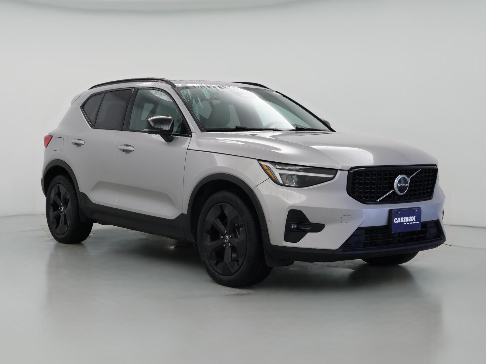 2023 Volvo XC40 Plus