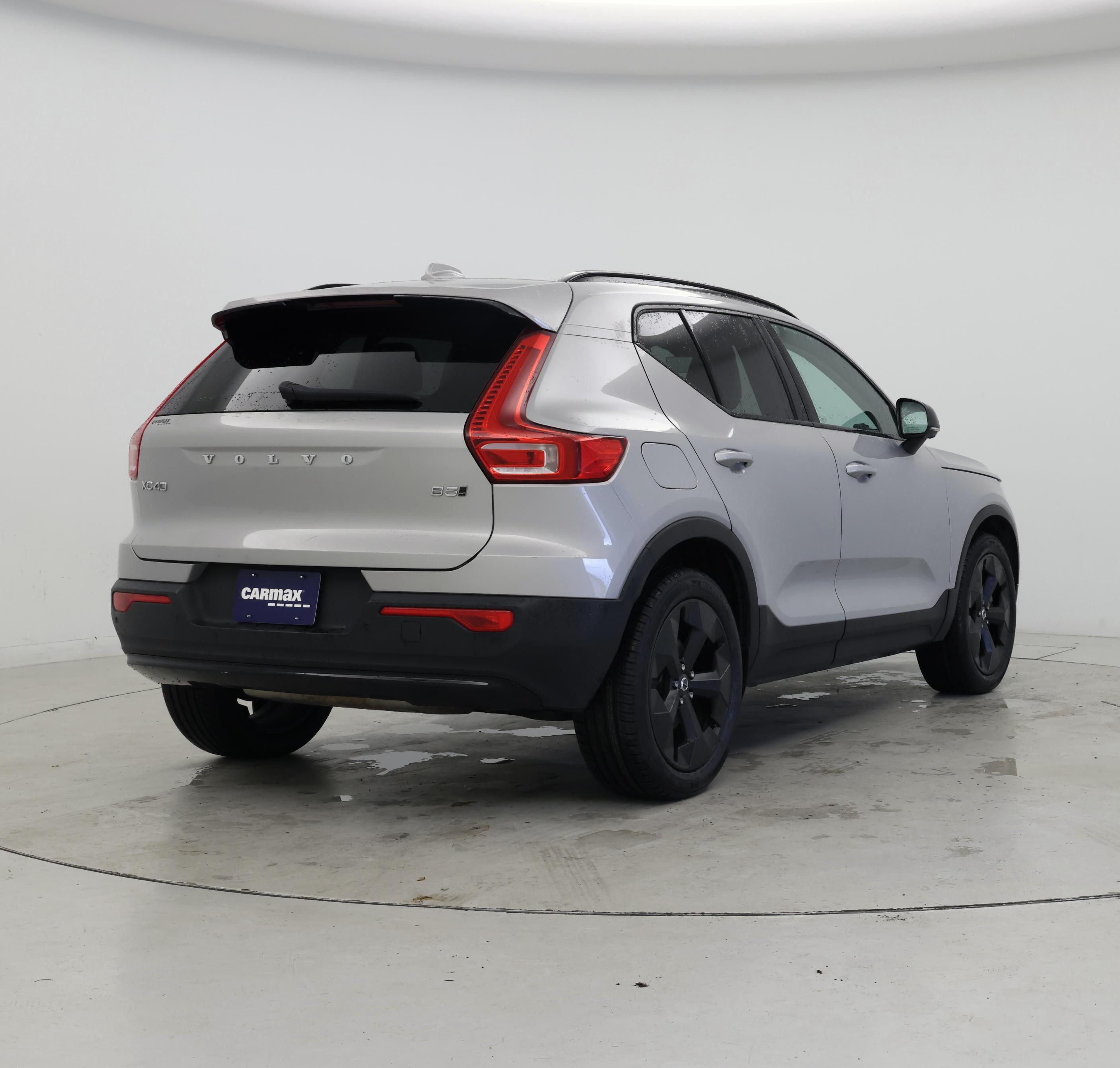Thumbnail: 2023 Volvo XC40 - 8