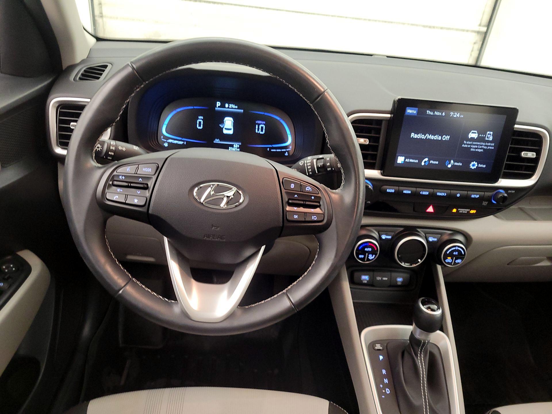 Thumbnail: 2024 Hyundai Venue - 10