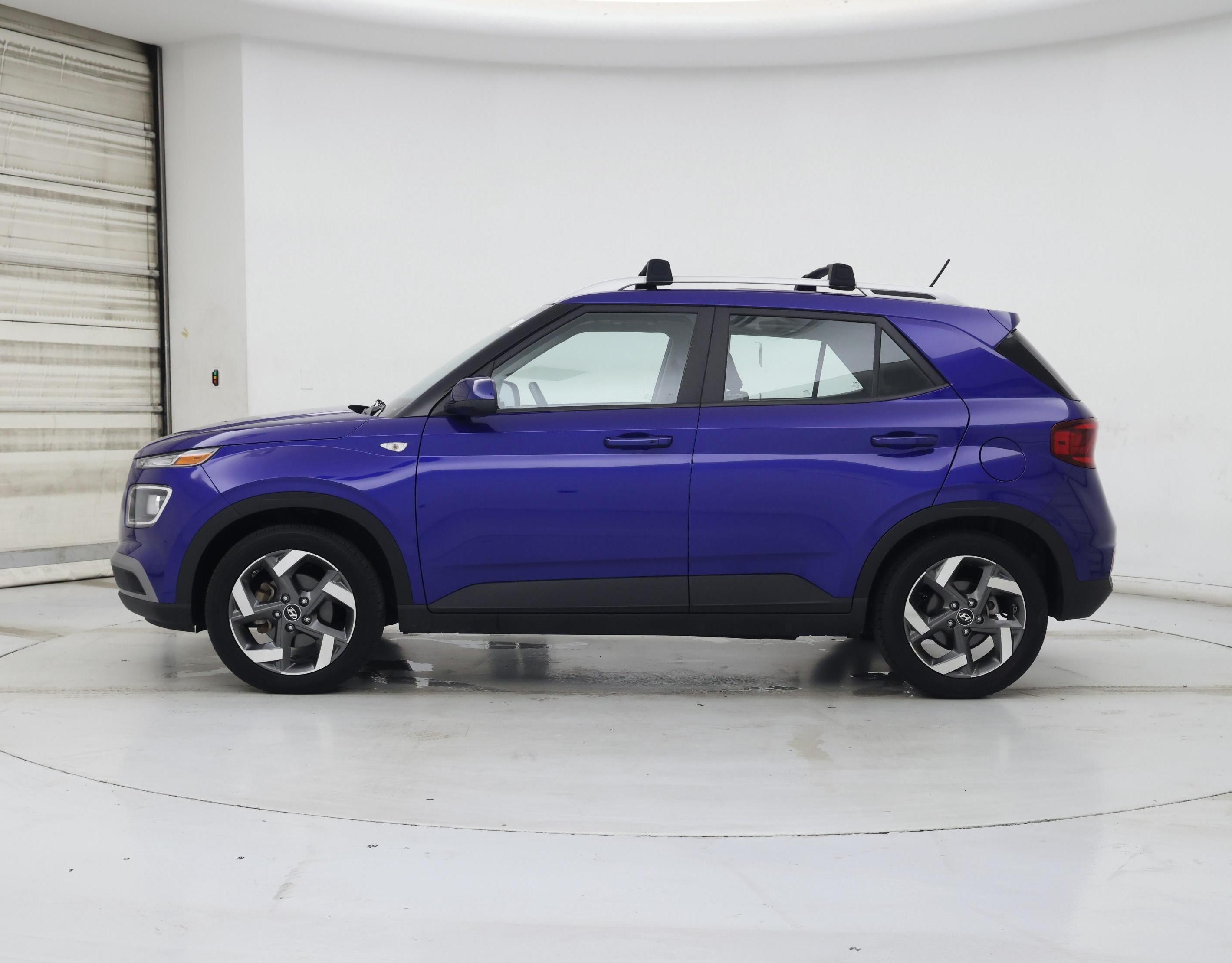 Thumbnail: 2024 Hyundai Venue - 3