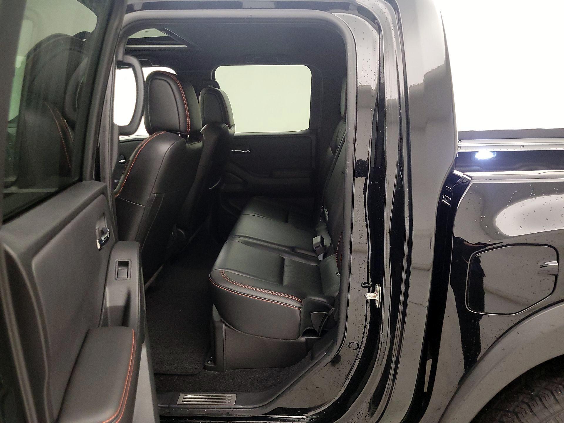 Thumbnail: 2023 Nissan Frontier - 20