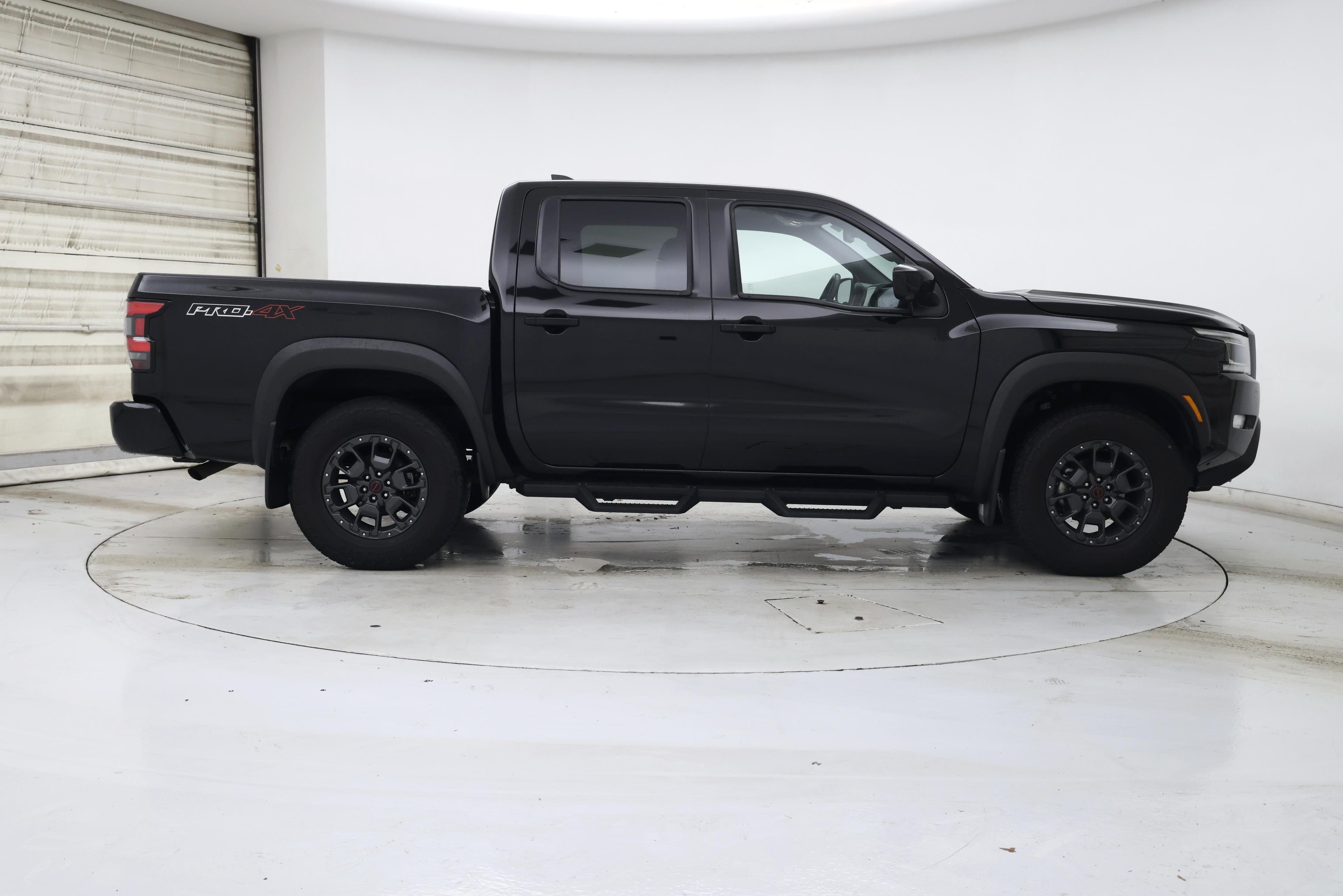 Thumbnail: 2023 Nissan Frontier - 7