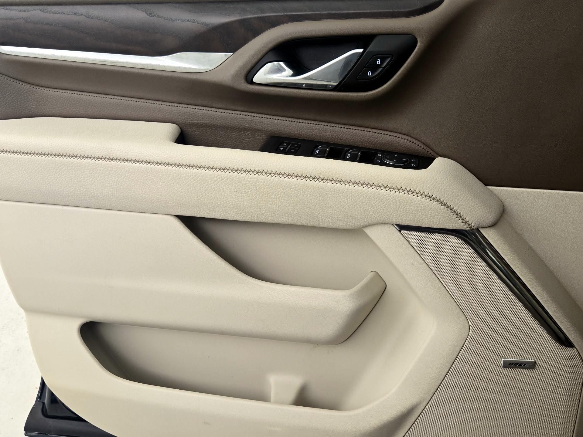 Thumbnail: 2023 GMC Yukon XL - 12