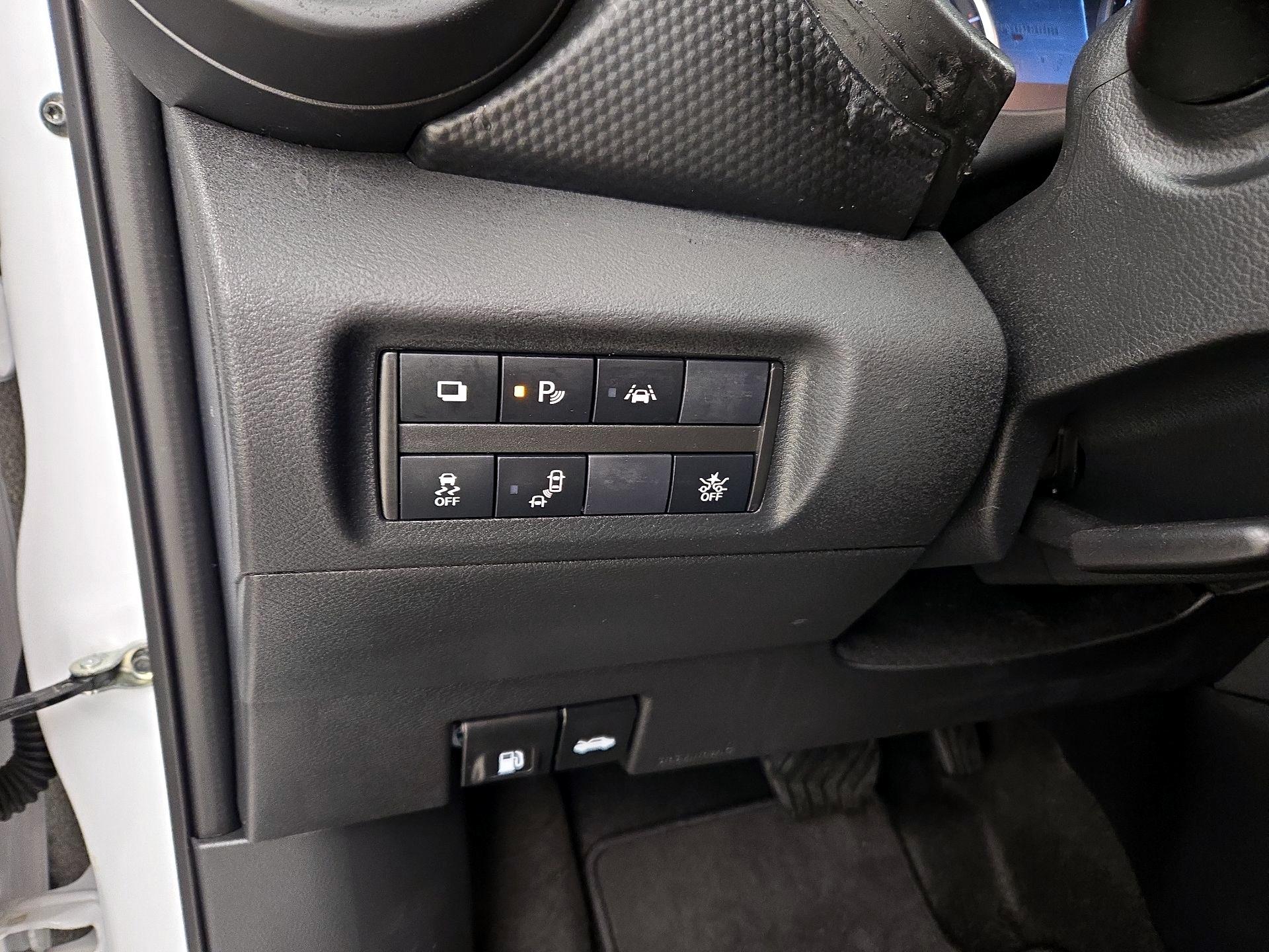 Thumbnail: 2023 Nissan Kicks - 13