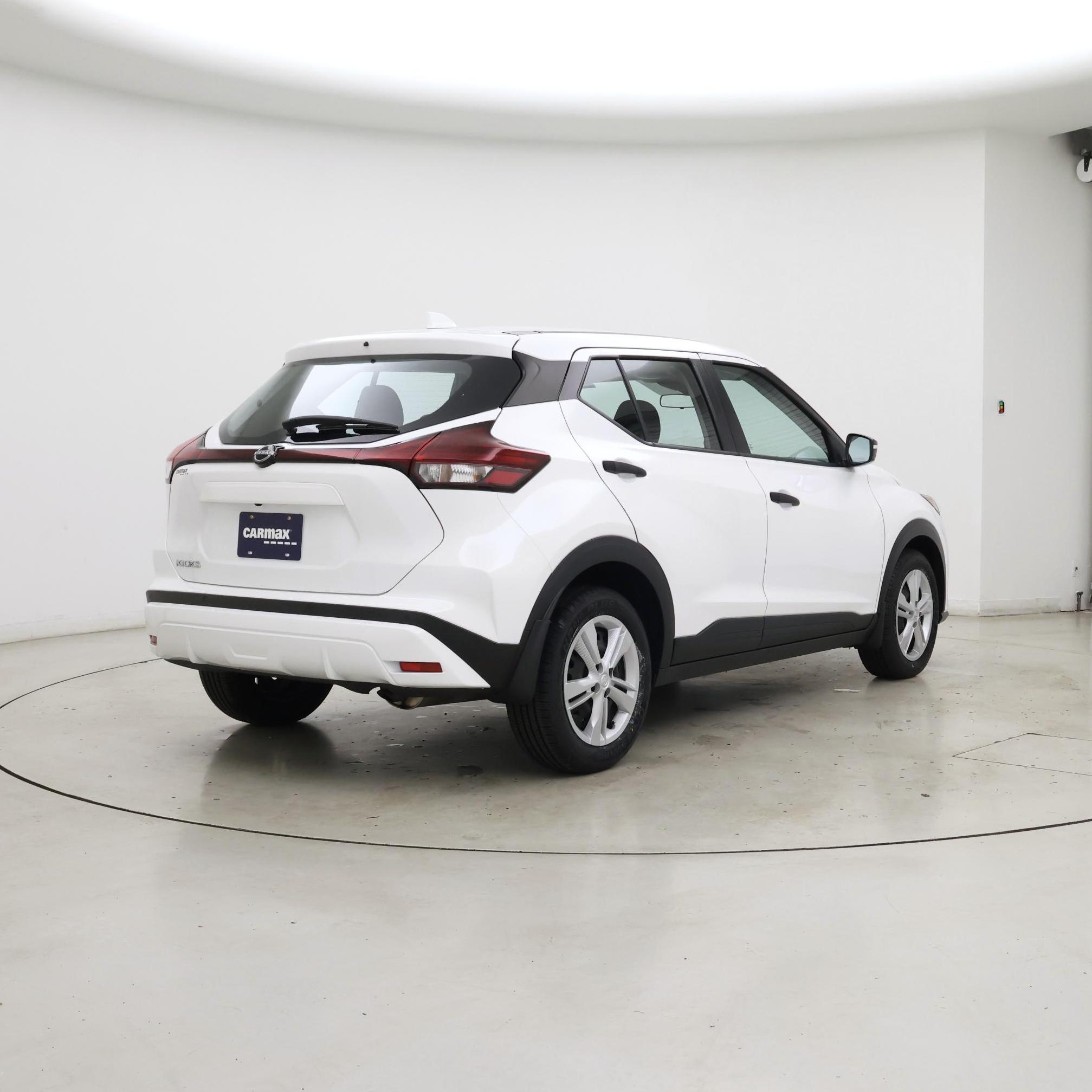 Thumbnail: 2023 Nissan Kicks - 8