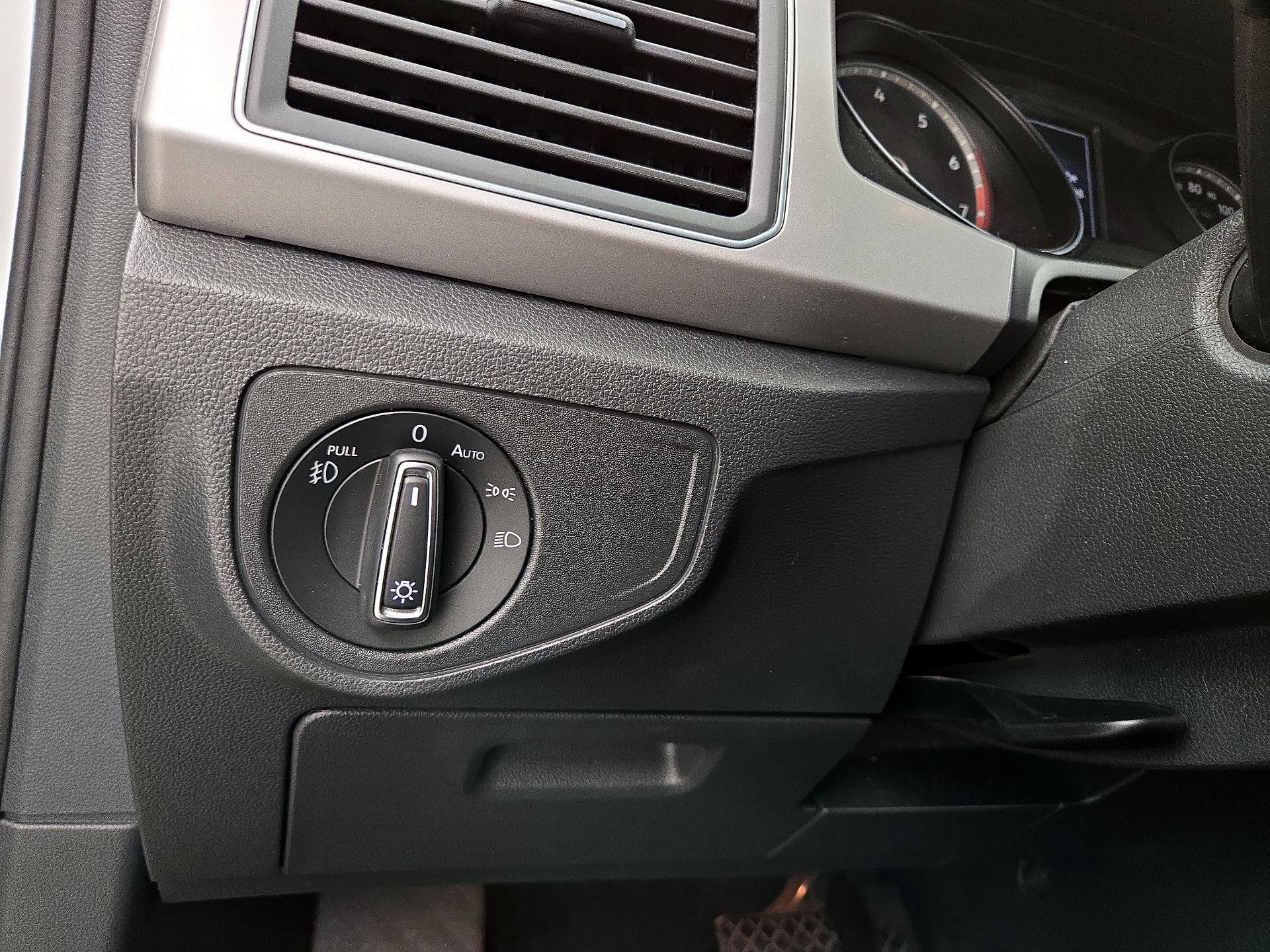 Thumbnail: 2019 Volkswagen Atlas - 13