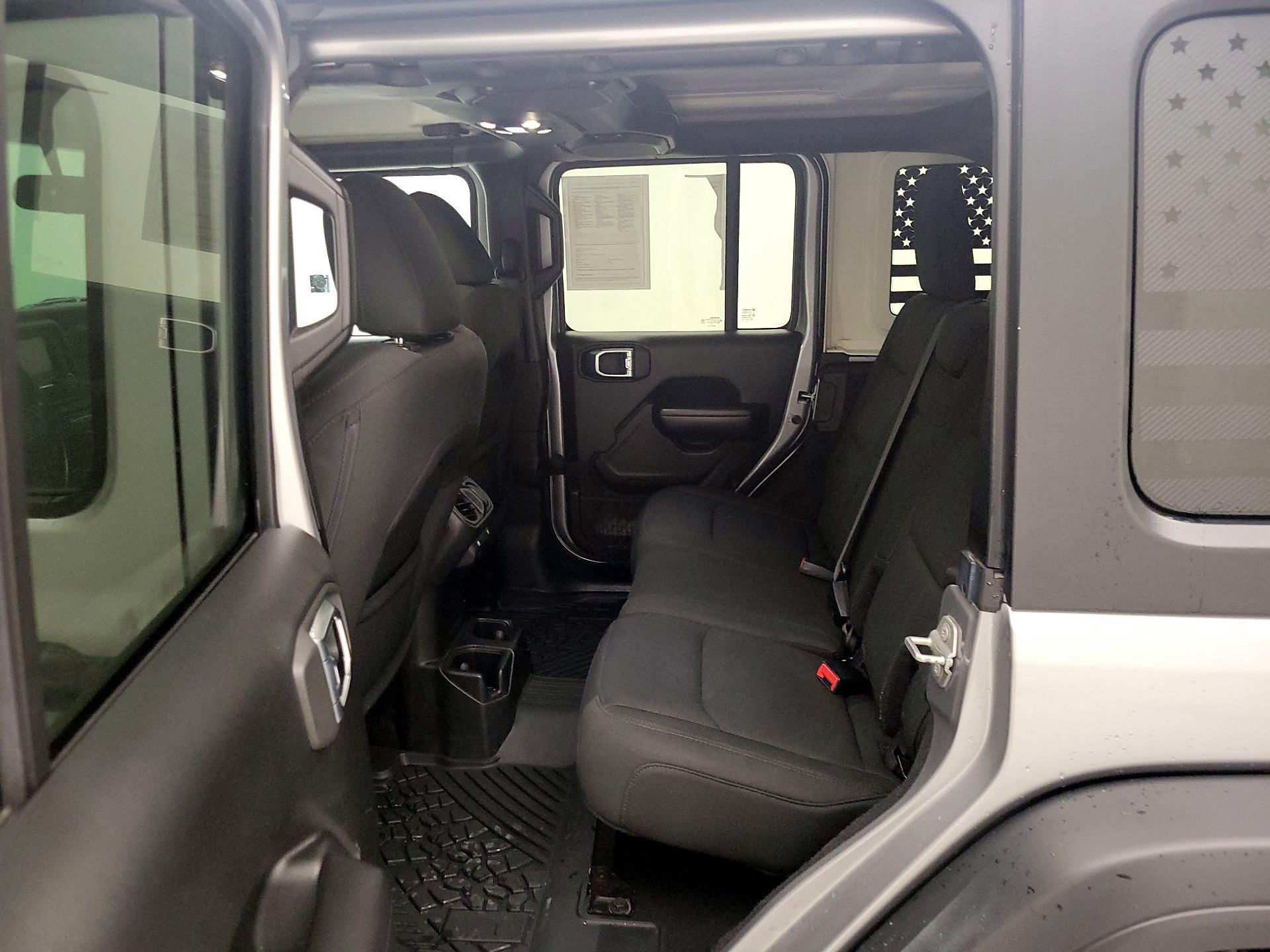 Thumbnail: 2019 Jeep Wrangler - 19