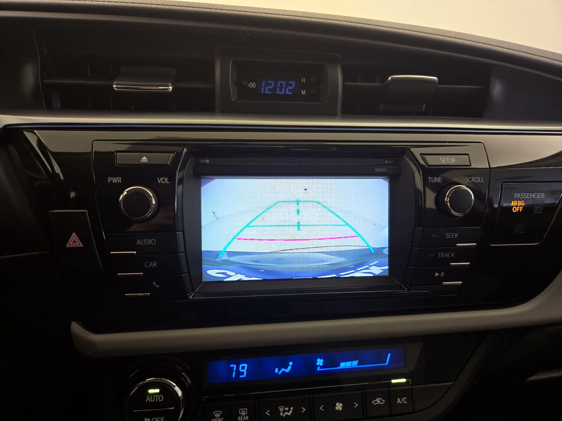 Thumbnail: 2016 Toyota Corolla - 14