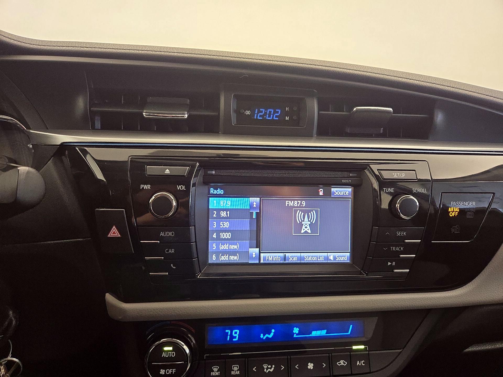 Thumbnail: 2016 Toyota Corolla - 15