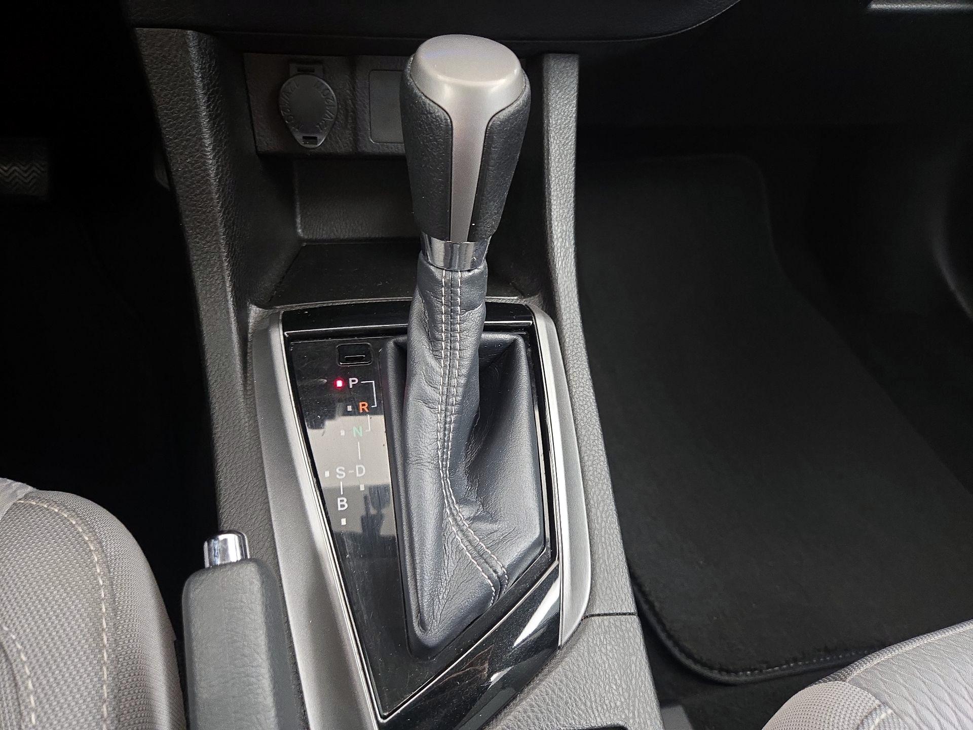 Thumbnail: 2016 Toyota Corolla - 17