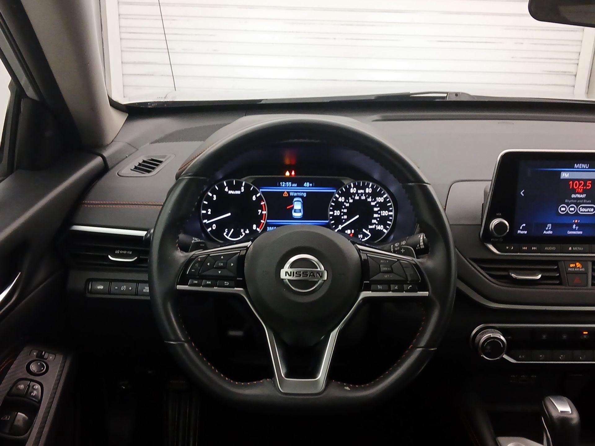 Thumbnail: 2020 Nissan Altima - 10