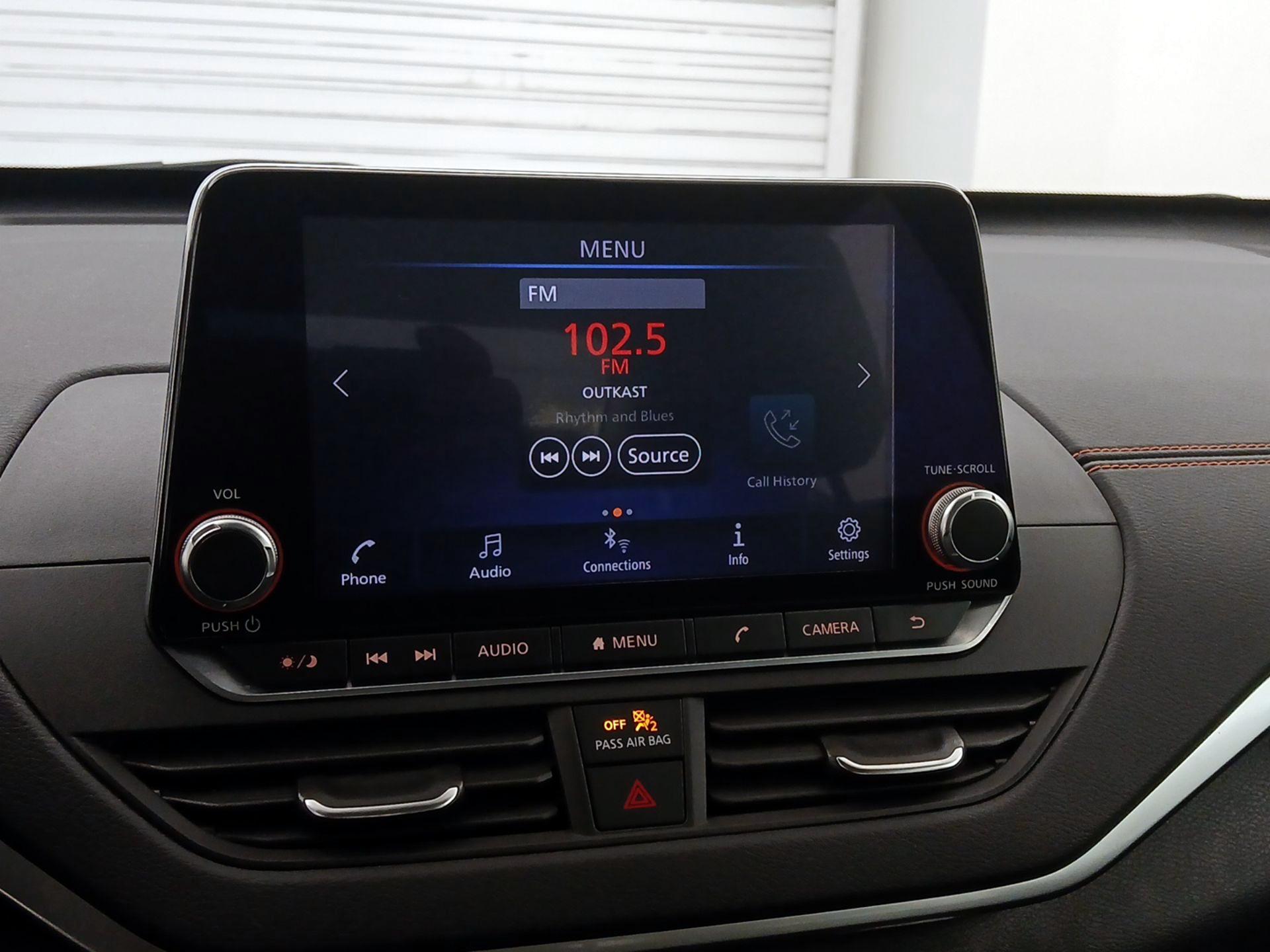 Thumbnail: 2020 Nissan Altima - 14